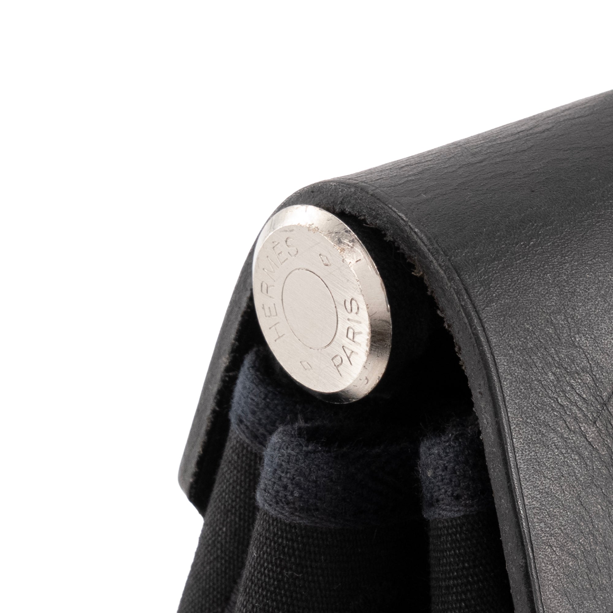 HERMÈS - Sac à dos Herbag Hermès en cuir et toile noire et bleu marine vintage