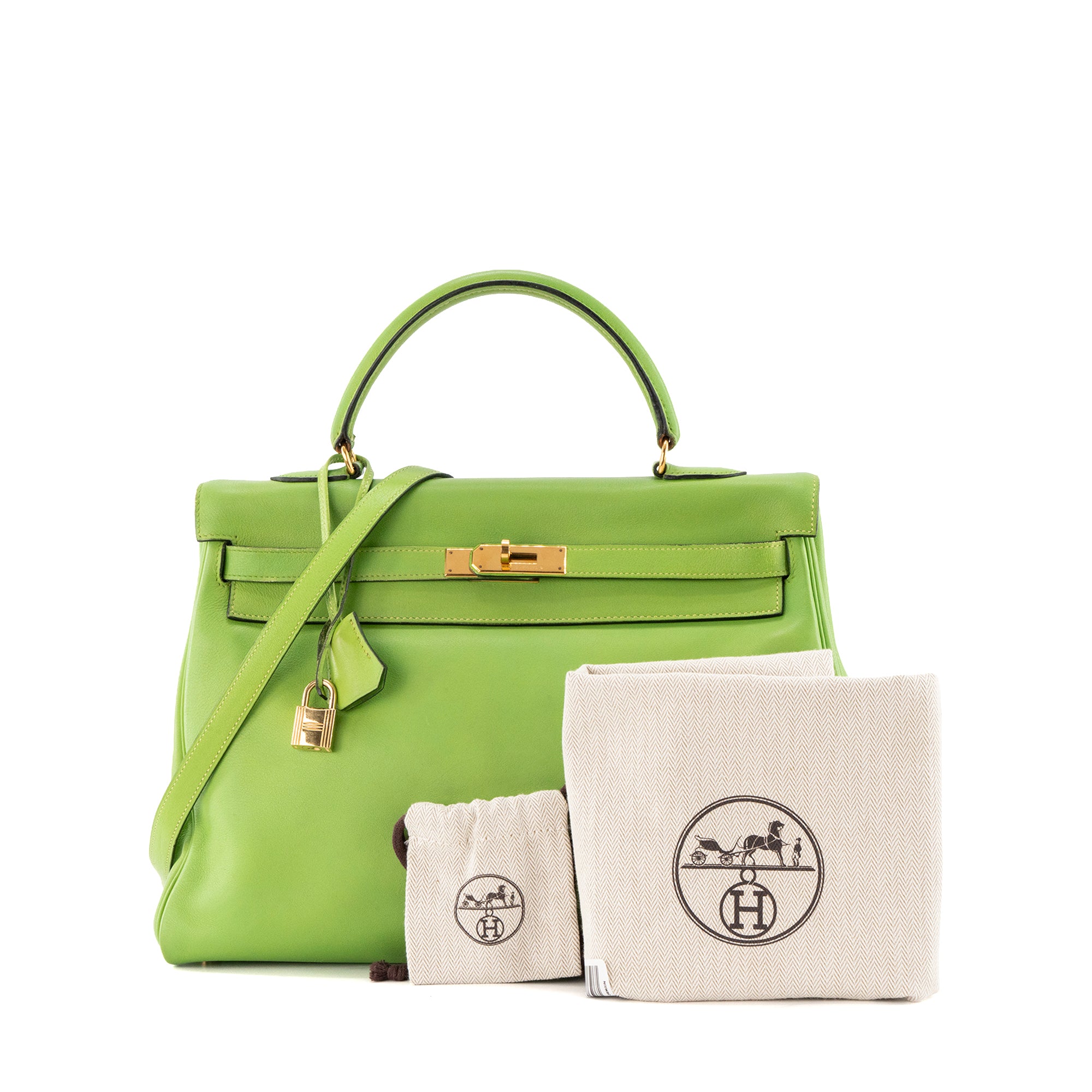HERMÈS - Sac à épaule Kelly 35 Hermès en cuir lisse swift vert