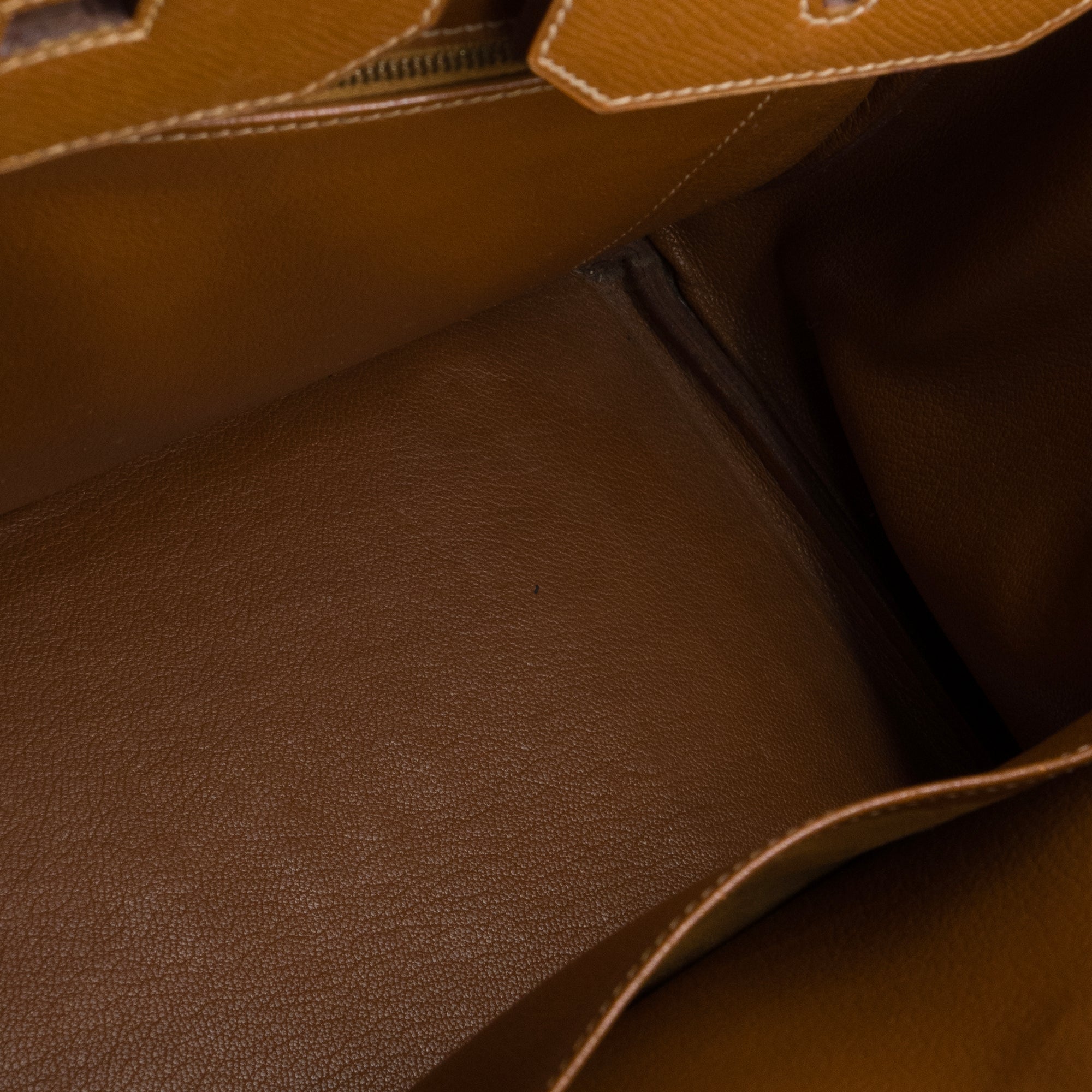 HERMÈS - Sac à main Birkin 35 Hermès en cuir epsom gold vintage