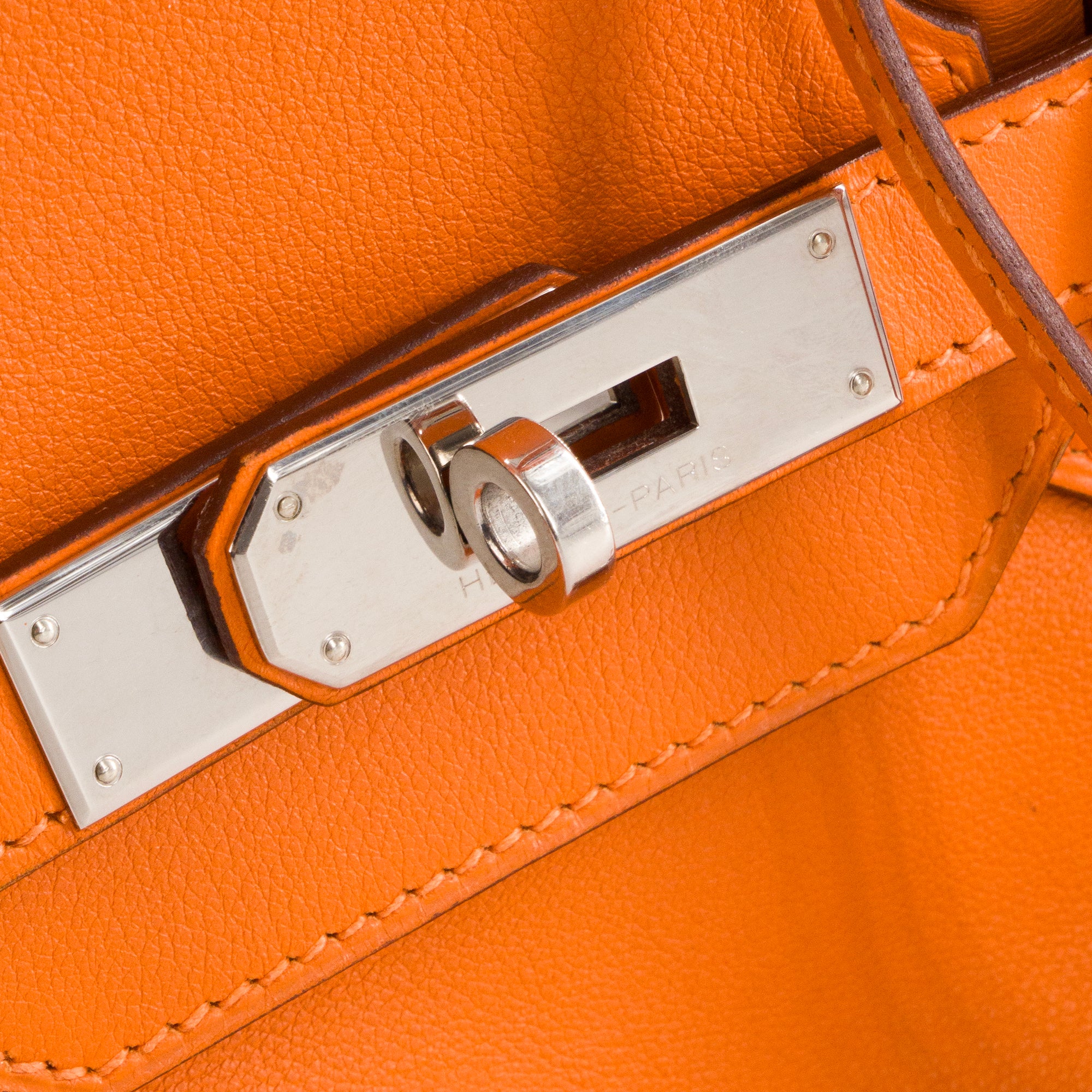 HERMÈS - Sac à main Birkin 35 Hermès en cuir swift orange H