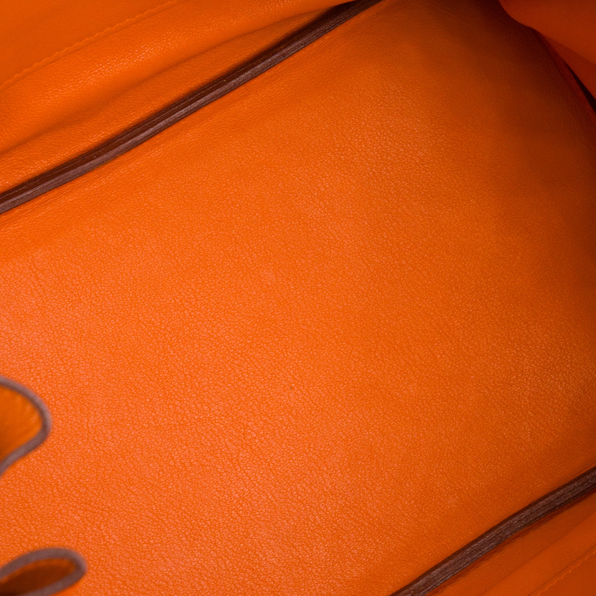 HERMÈS - Sac à main Birkin 35 Hermès en cuir swift orange H