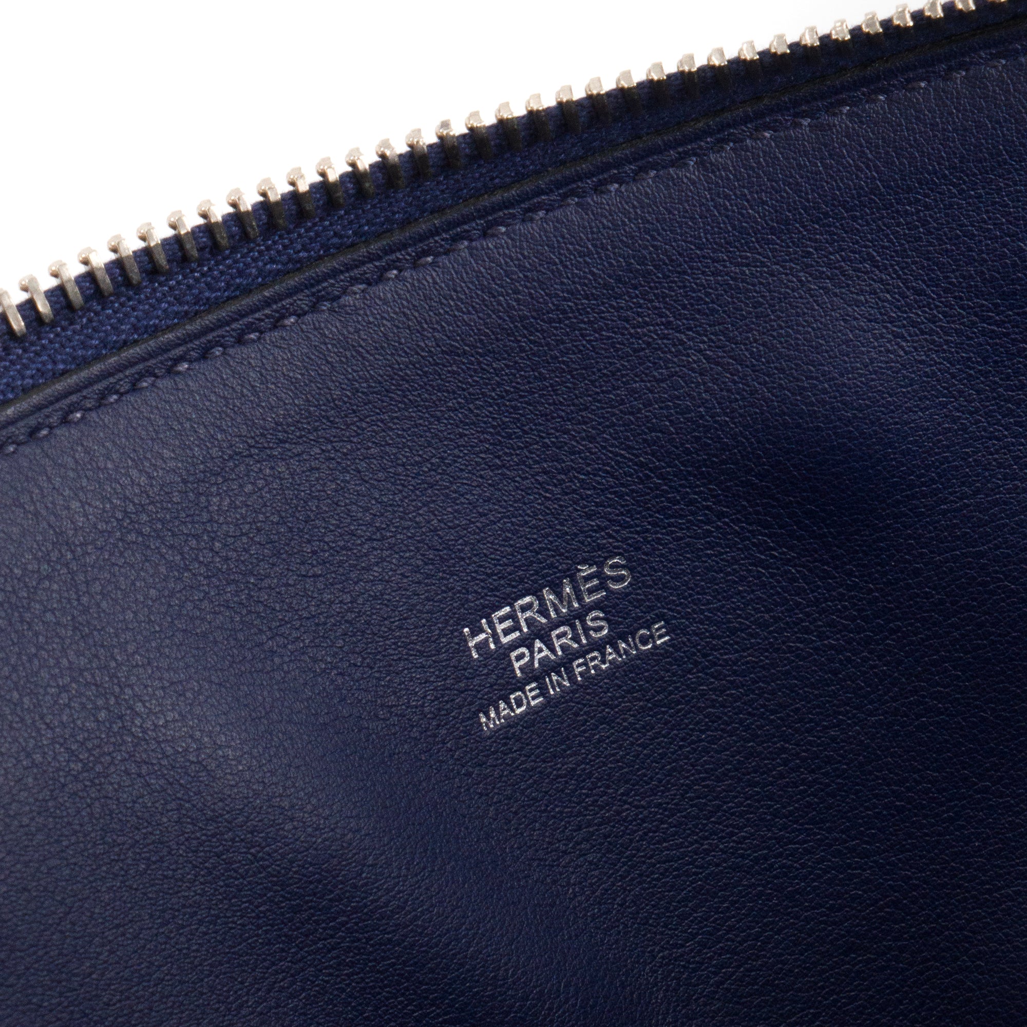 HERMÈS - Sac à main Bolide 31 Hermès en cuir taurillon clémence bleu encre