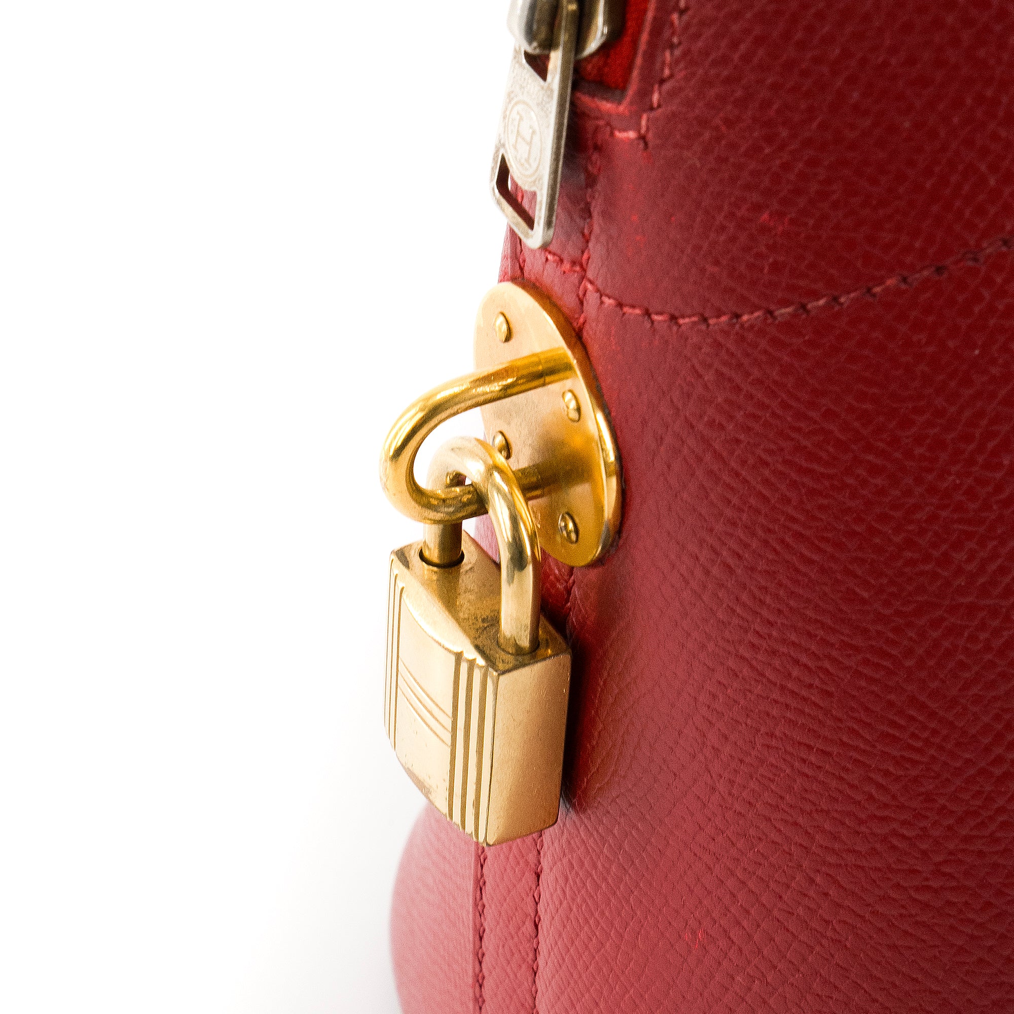 HERMÈS - Sac à main Bolide Hermès en cuir epsom rouge vintage