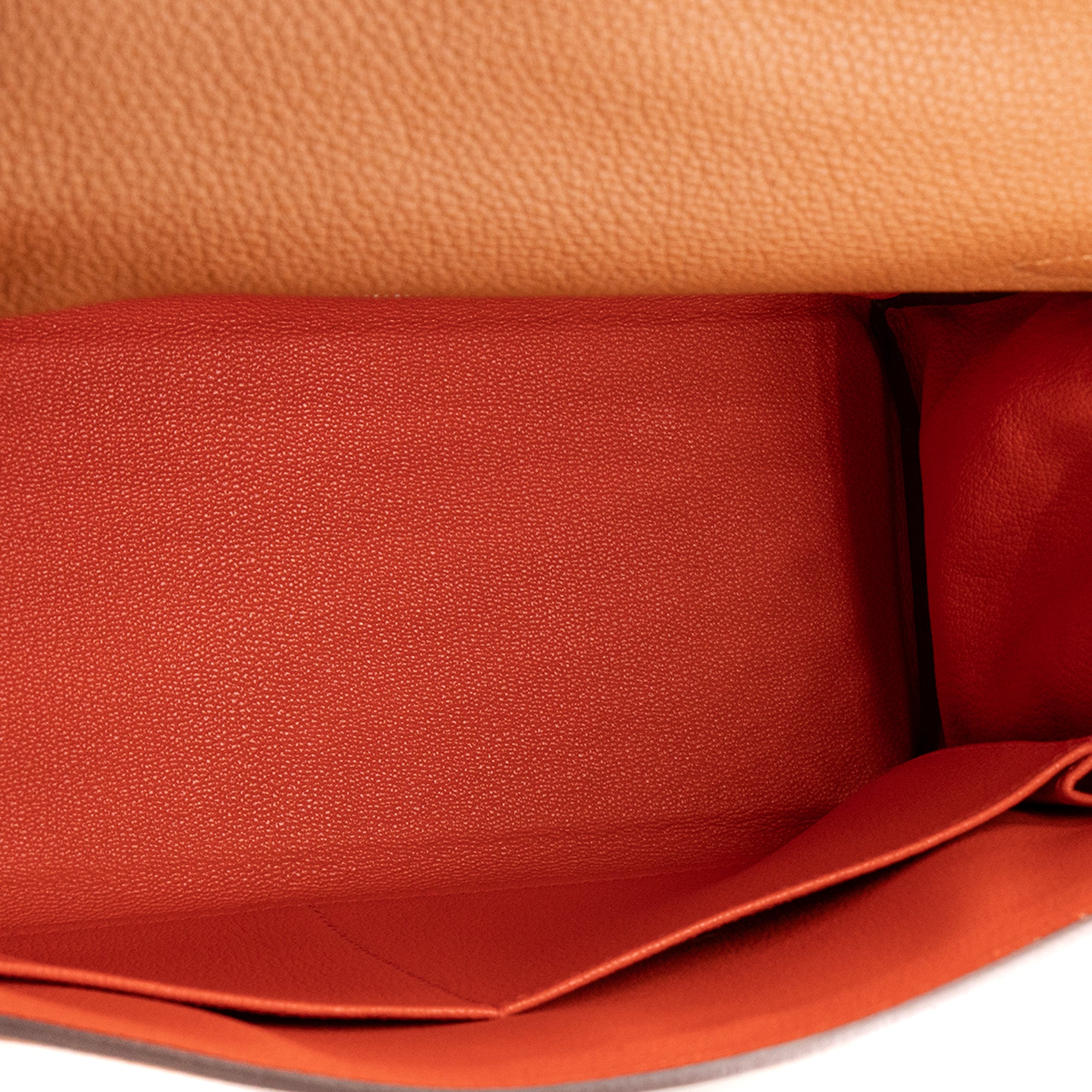 HERMÈS - Sac à main Kelly 28 Hermès en cuir togo gold HSS