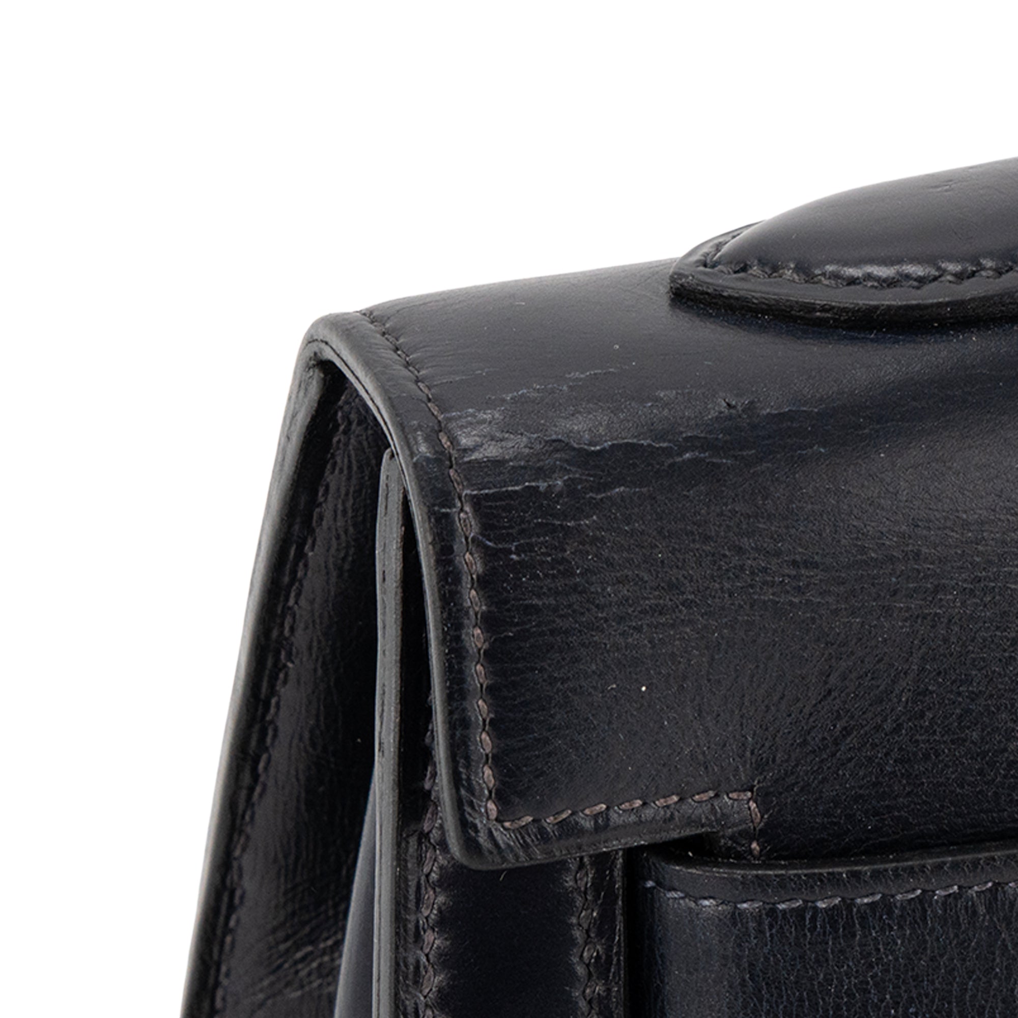 HERMÈS - Sac à main Kelly 32 Hermès en cuir box bleu marine vintage