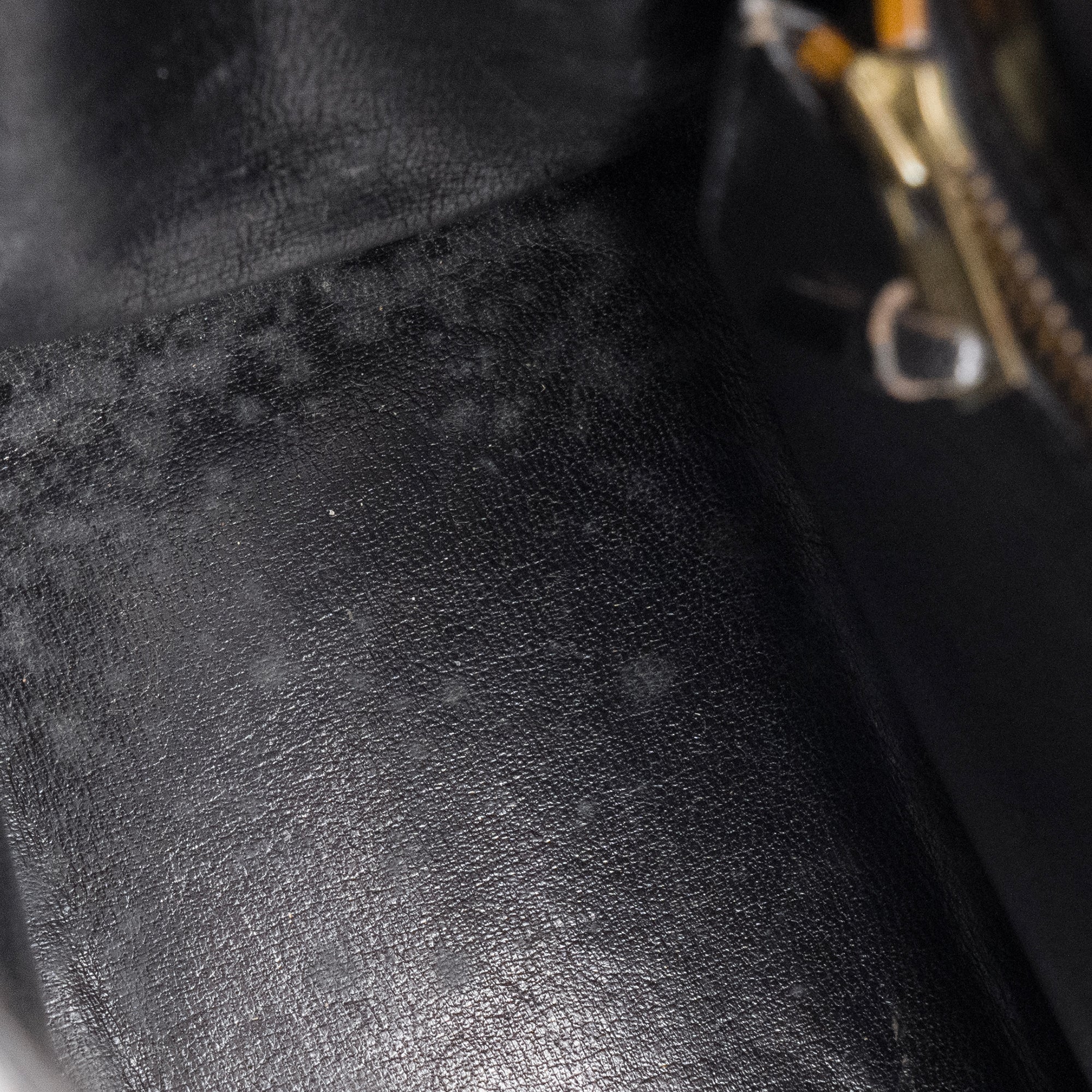 HERMÈS - Sac à main Kelly 32 Hermès en cuir box noir vintage