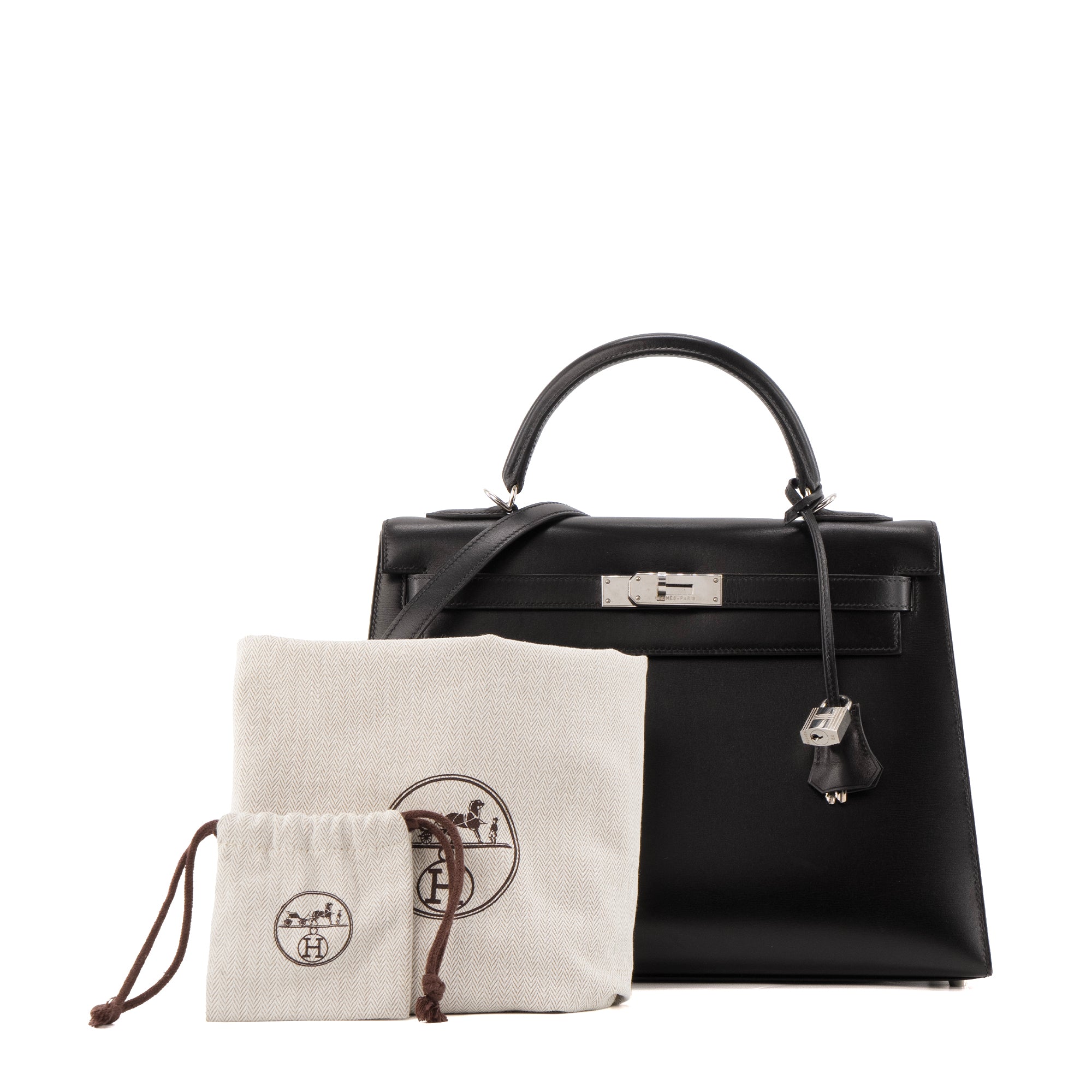 HERMÈS - Sac à main Kelly 32 Hermès en cuir box noir