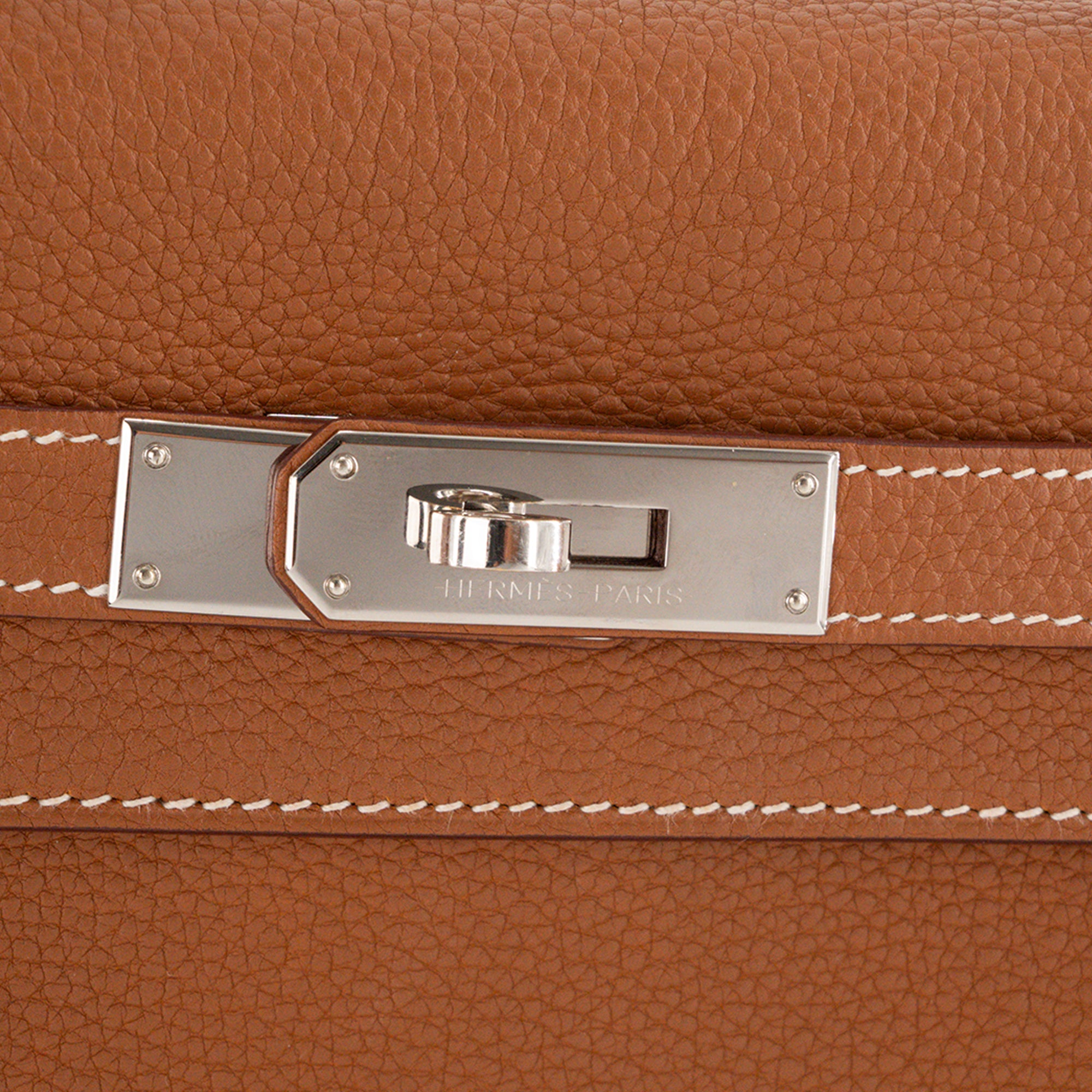 HERMÈS - Sac à main Kelly 32 Hermès en cuir togo gold HSS