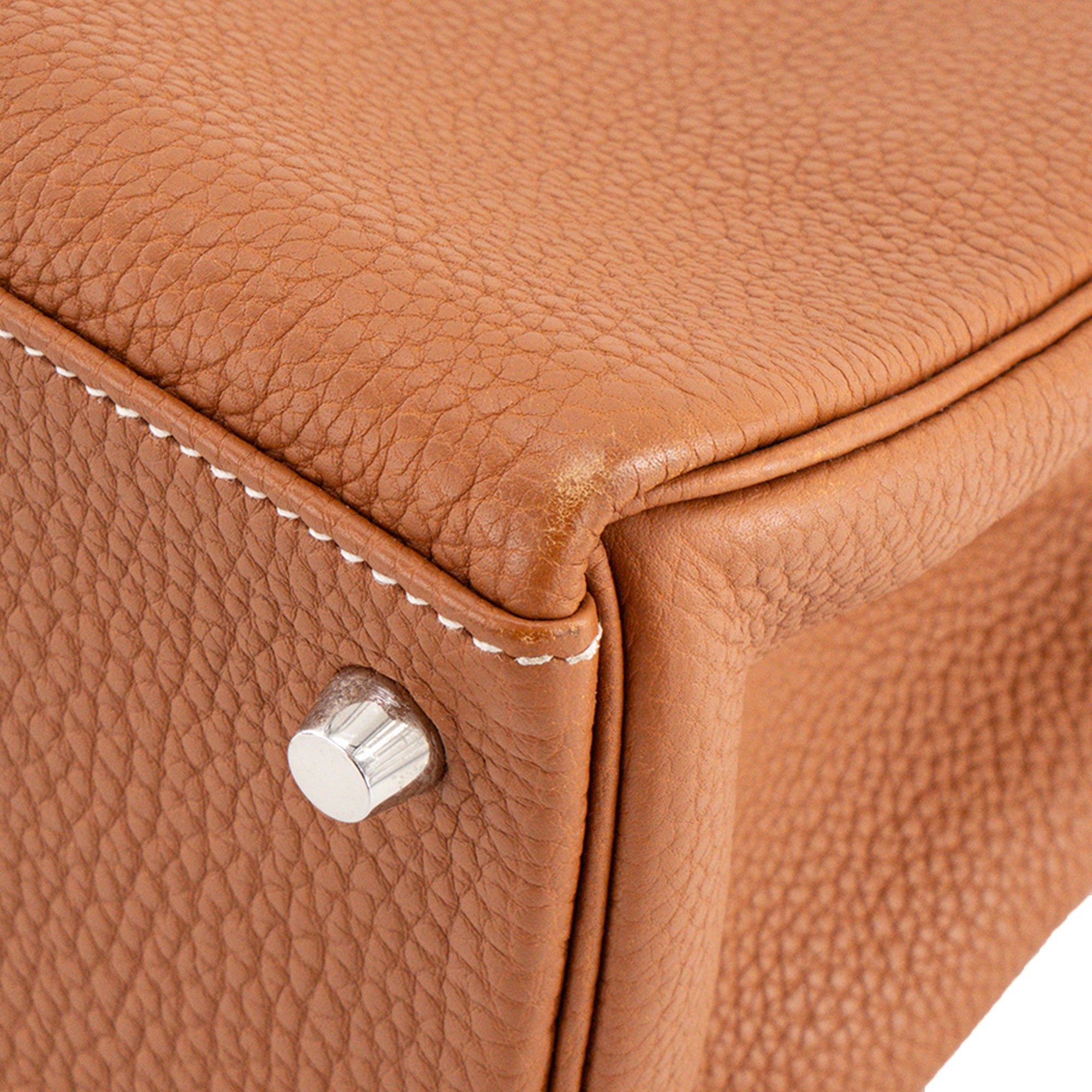 HERMÈS - Sac à main Kelly 32 Hermès en cuir togo gold HSS