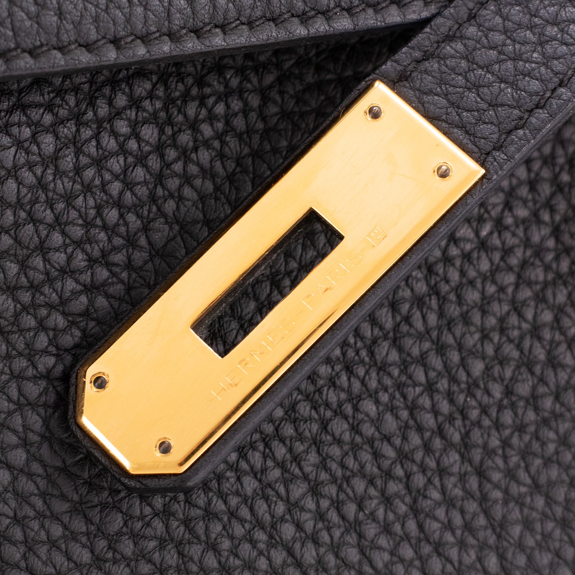 HERMÈS - Sac à main Kelly 32 Hermès en cuir togo noir
