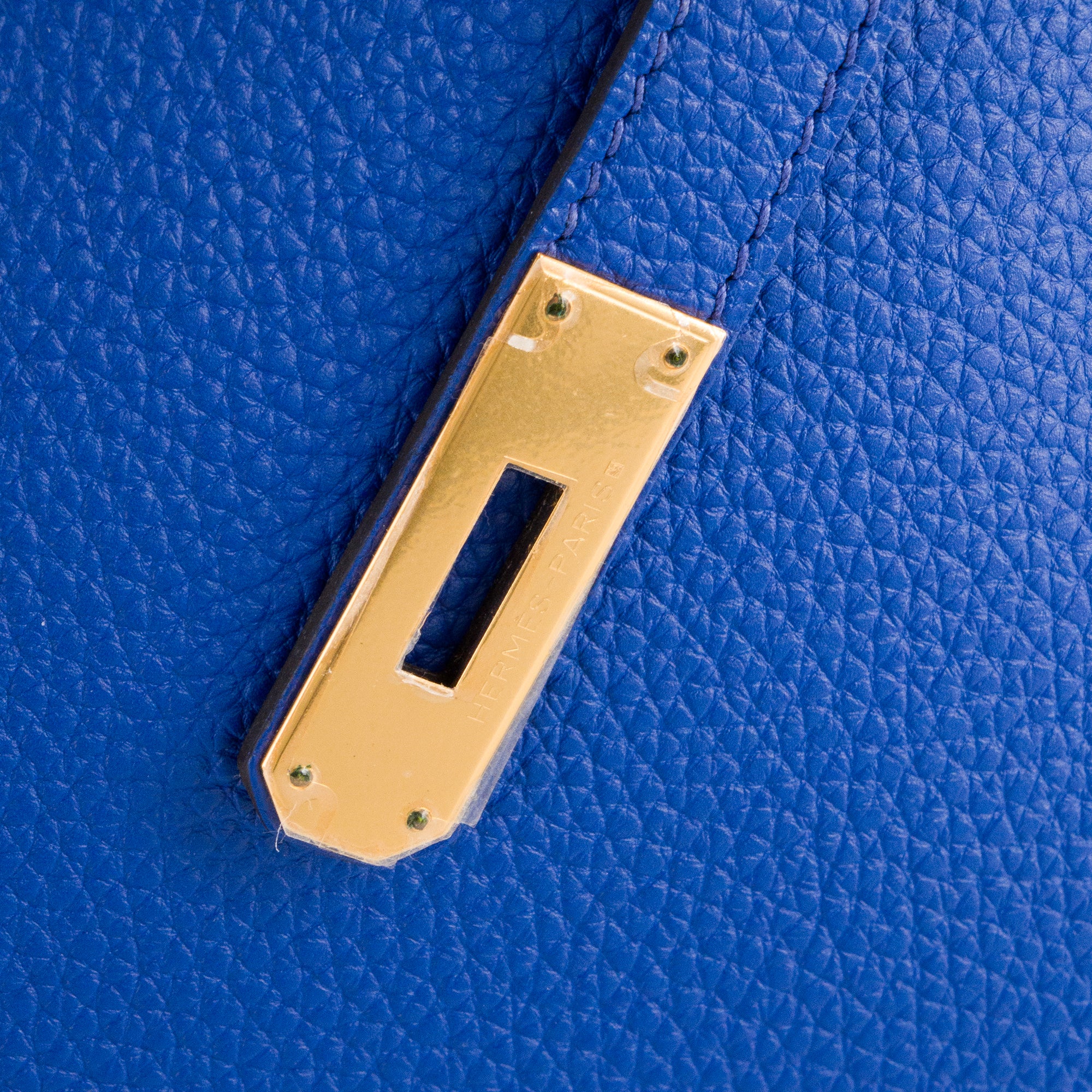 HERMÈS - Sac à main Kelly 35 Hermès en cuir clémence couleur bleu roi