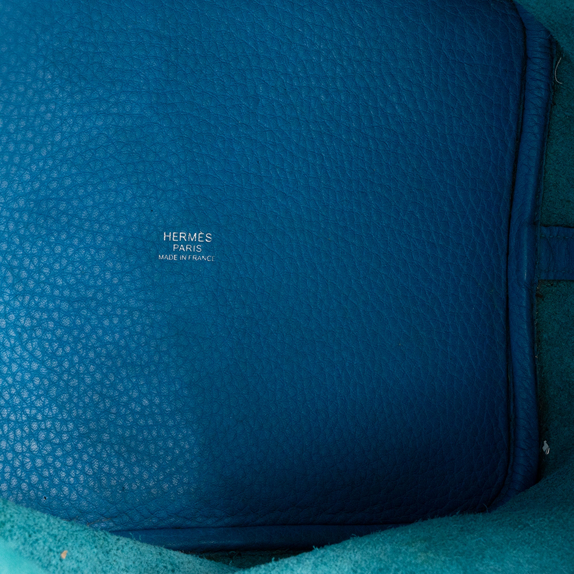 HERMÈS - Sac à main Picotin 22 Hermès en cuir taurillon clémence bleu zanzibar