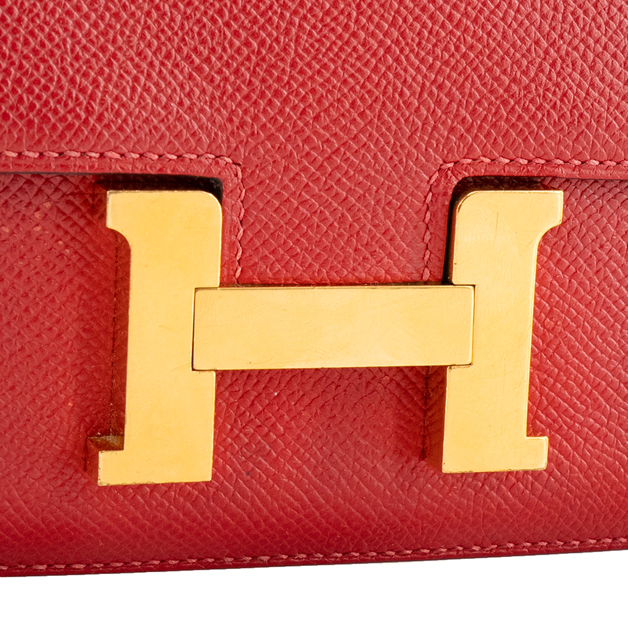 HERMÈS - Sac à bandoulière Constance 18 Hermès en cuir epsom rouge