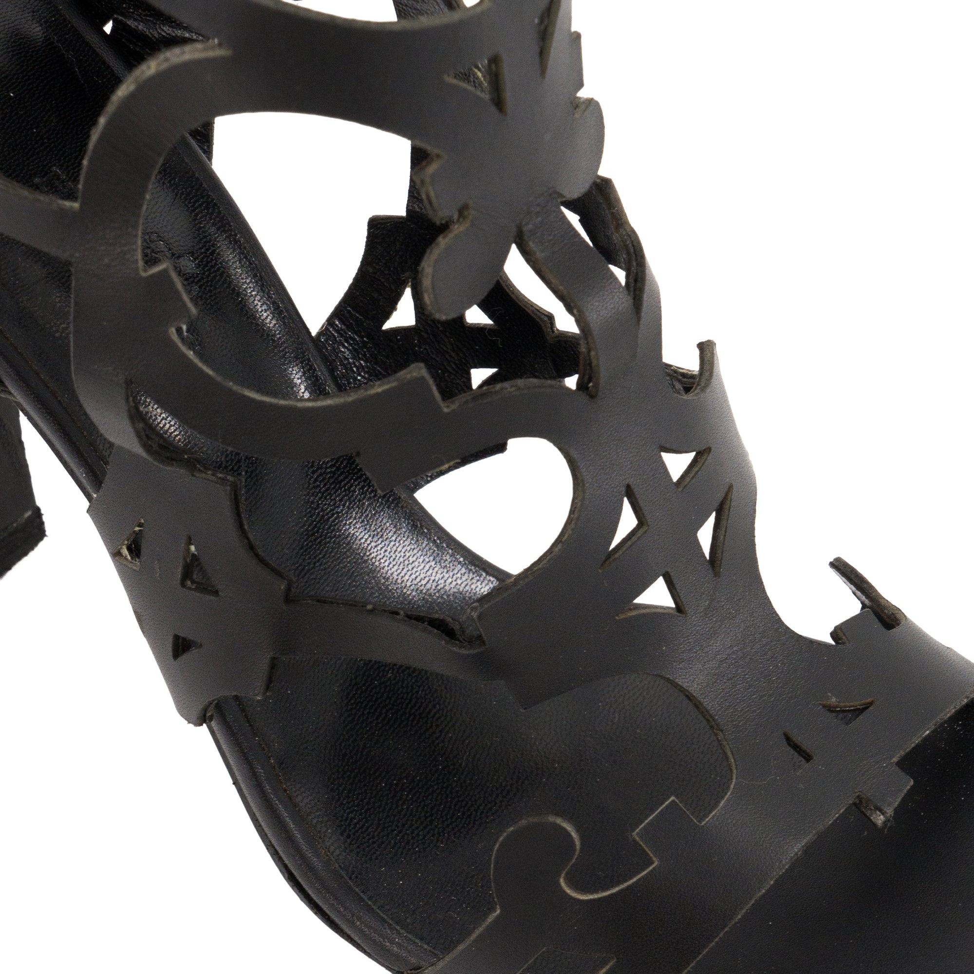 HERMÈS - Sandales à talons Keira Hermès en cuir noir (T36,5)
