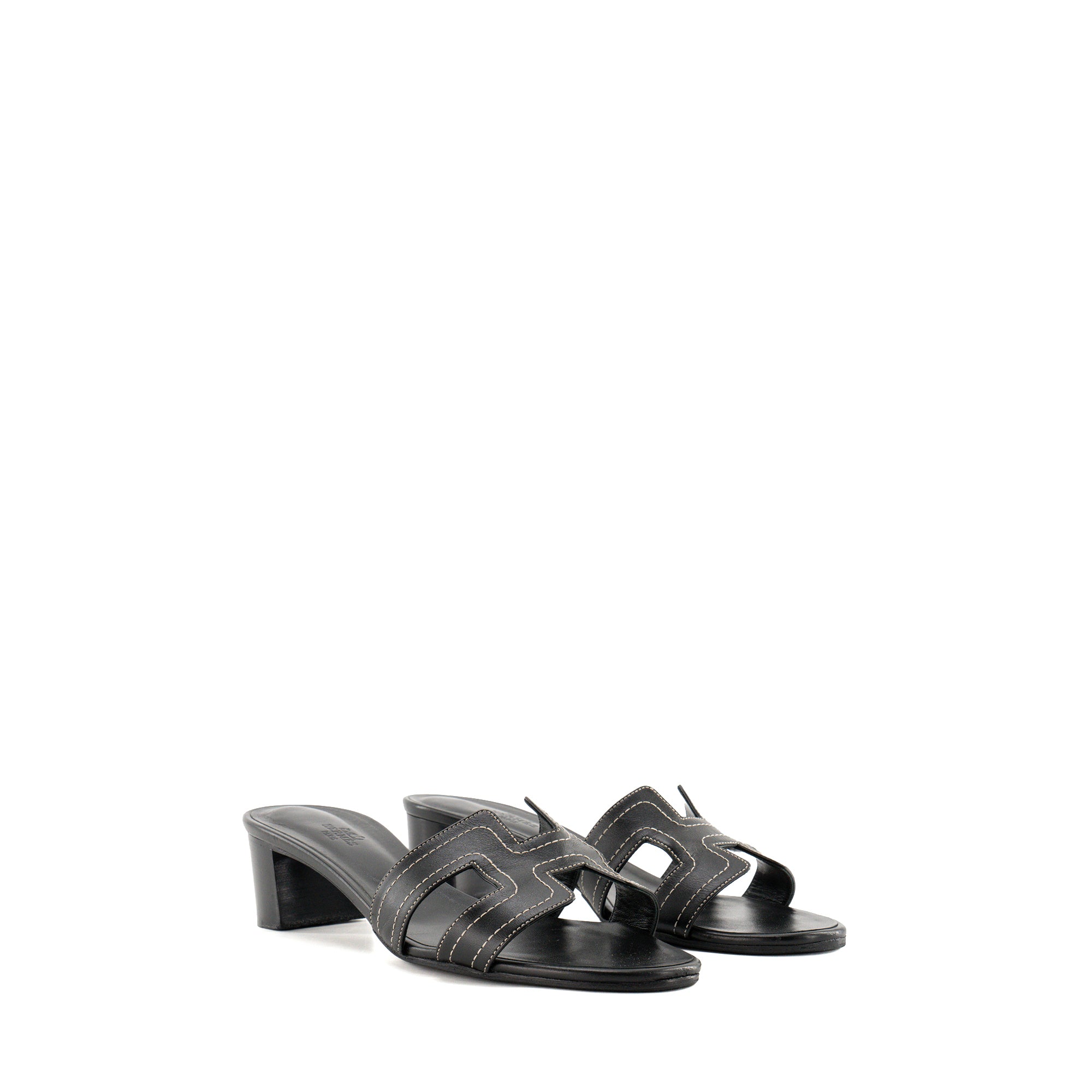 HERMÈS - Sandales à talons Oasis Hermès en cuir lisse noir (T41)