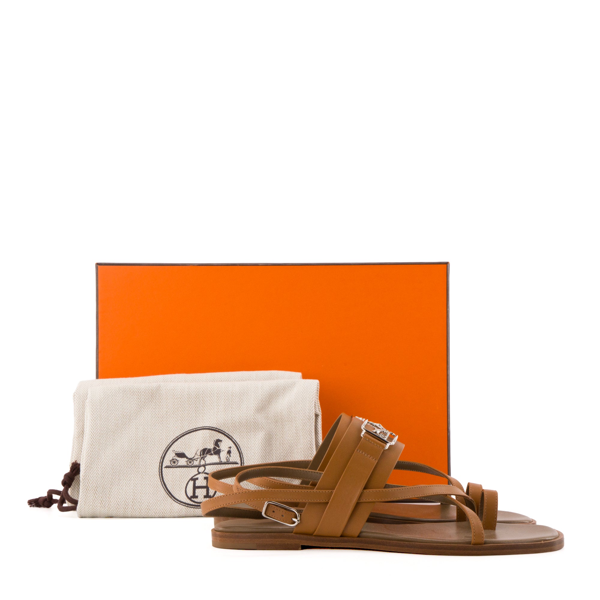 HERMÈS - Sandales Alba Hermès en cuir lisse marron (T36)