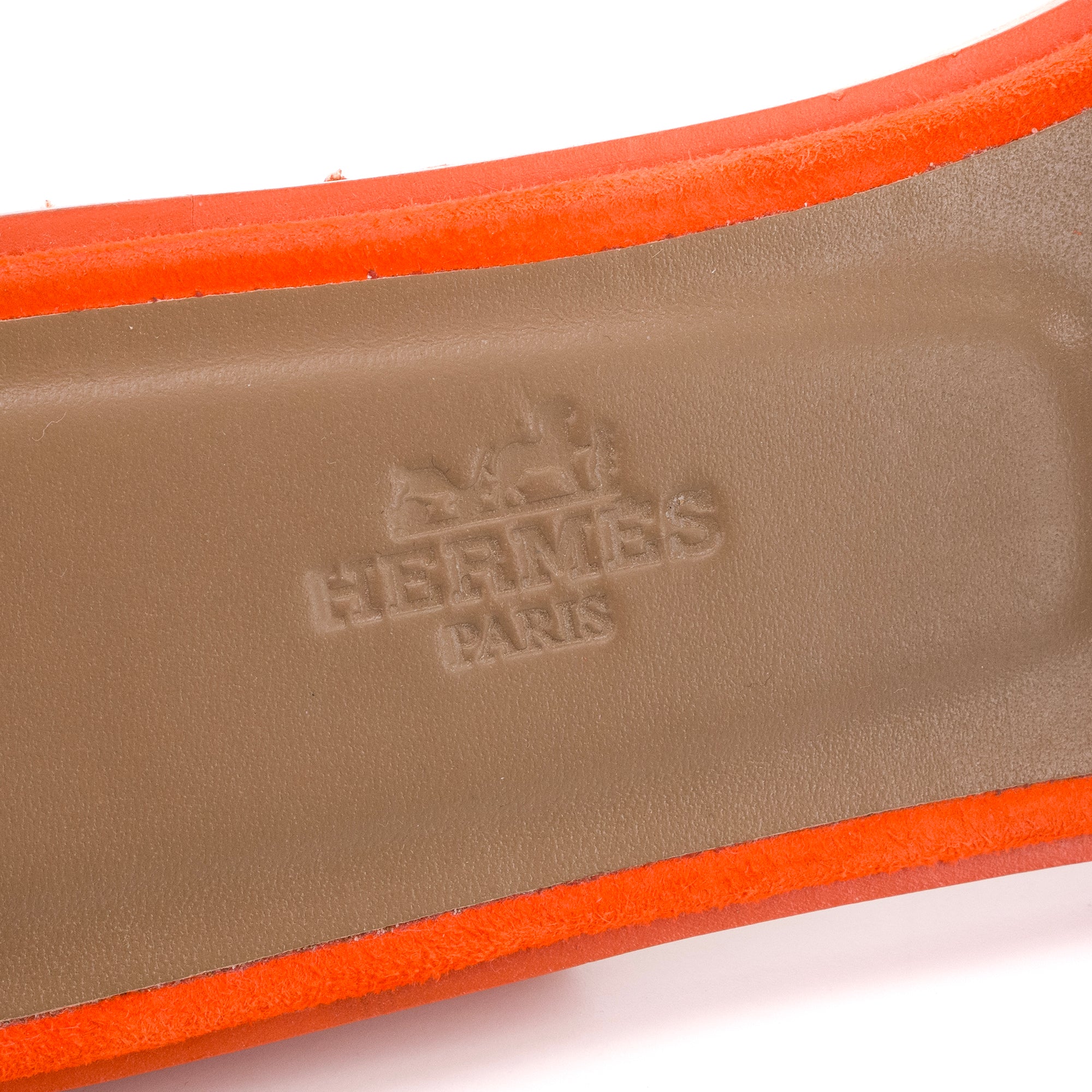 HERMÈS - Sandales Aloha Hermès en daim orange (T37.5)