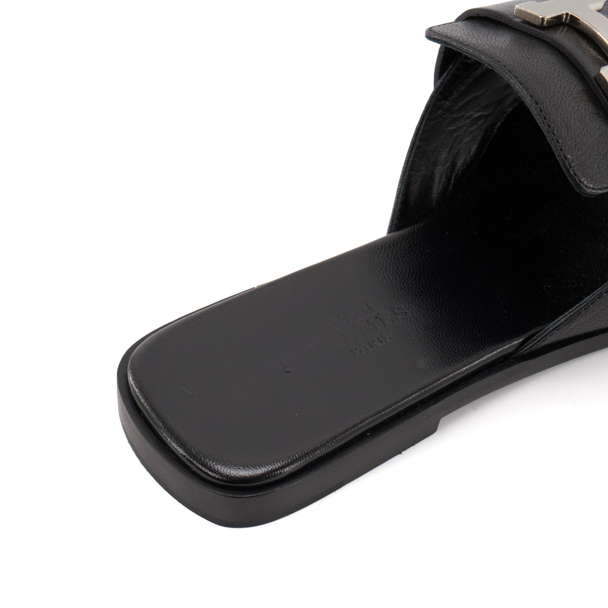 HERMÈS - Sandales Auteuil Hermès en cuir noir (T37)