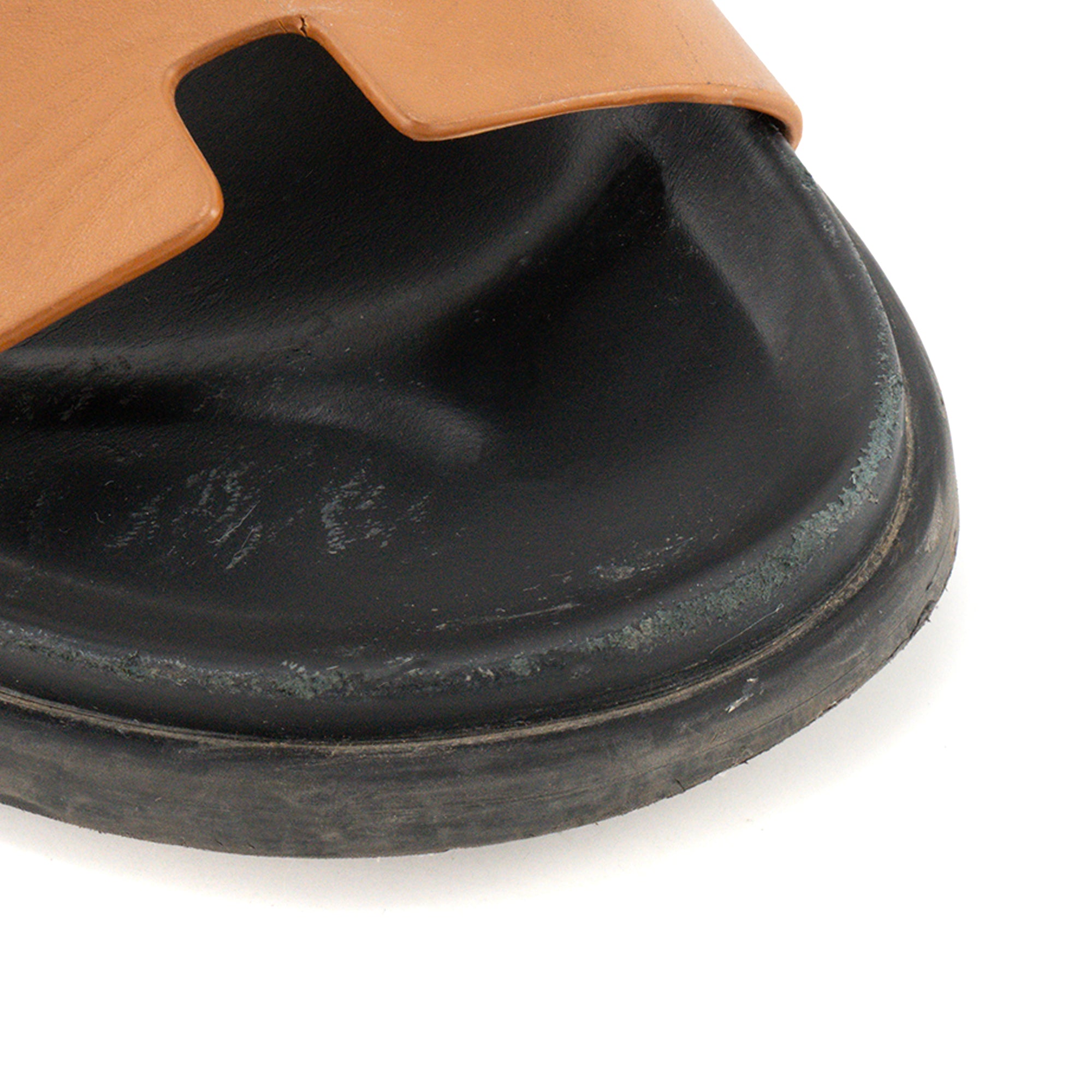 HERMÈS - Sandales Chypre Hermès en cuir lisse marron gold (T41)
