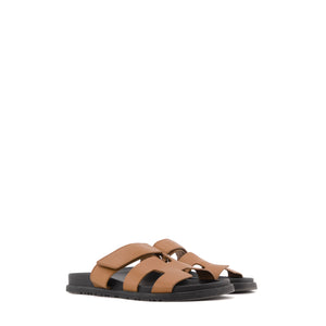 HERMÈS - Sandales Chypre Hermès en cuir marron (T38)