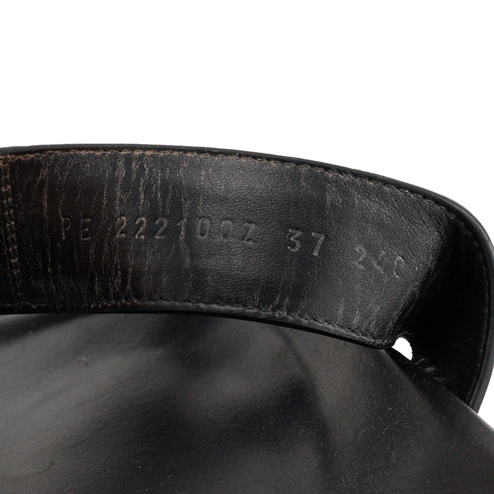 HERMÈS - Sandales Chypre Hermès en cuir lisse noir (T37)