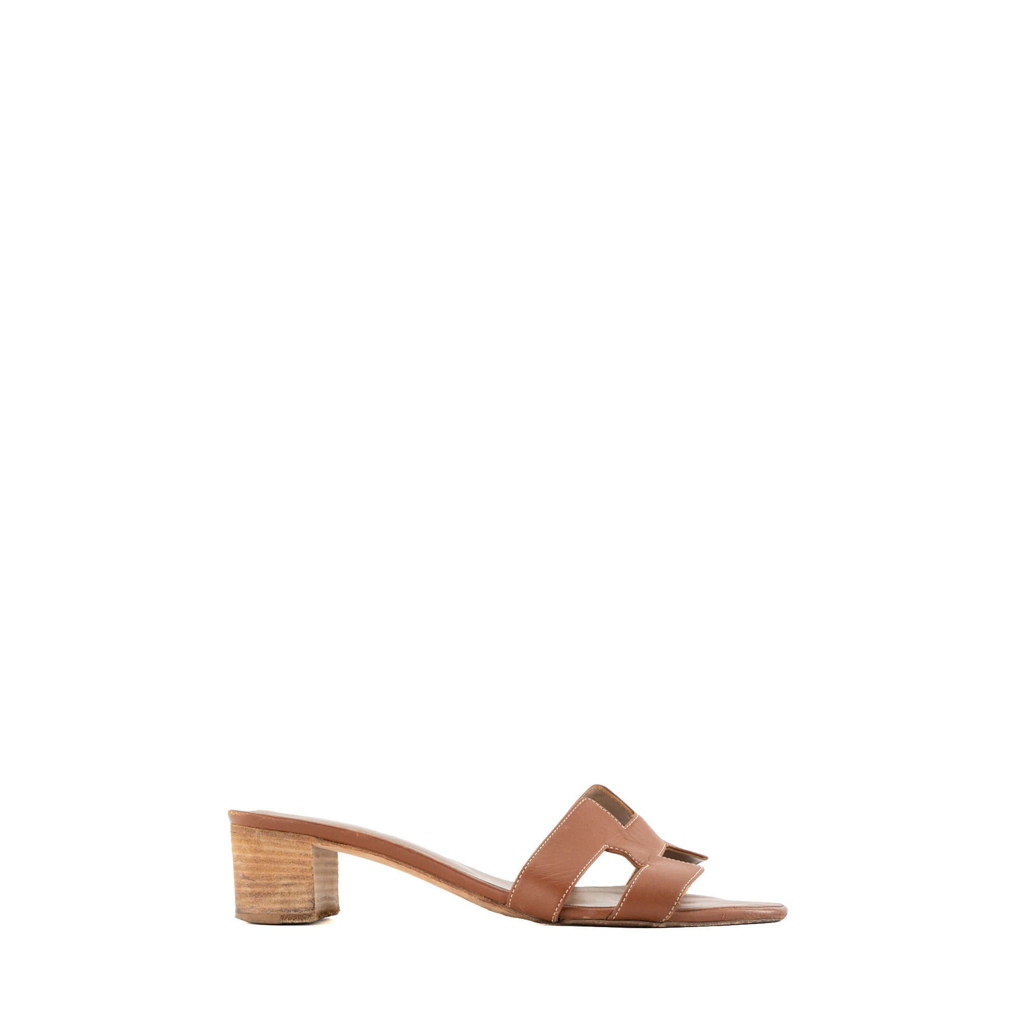 HERMÈS - Sandales Oasis Hermès en cuir lisse marron (T39)
