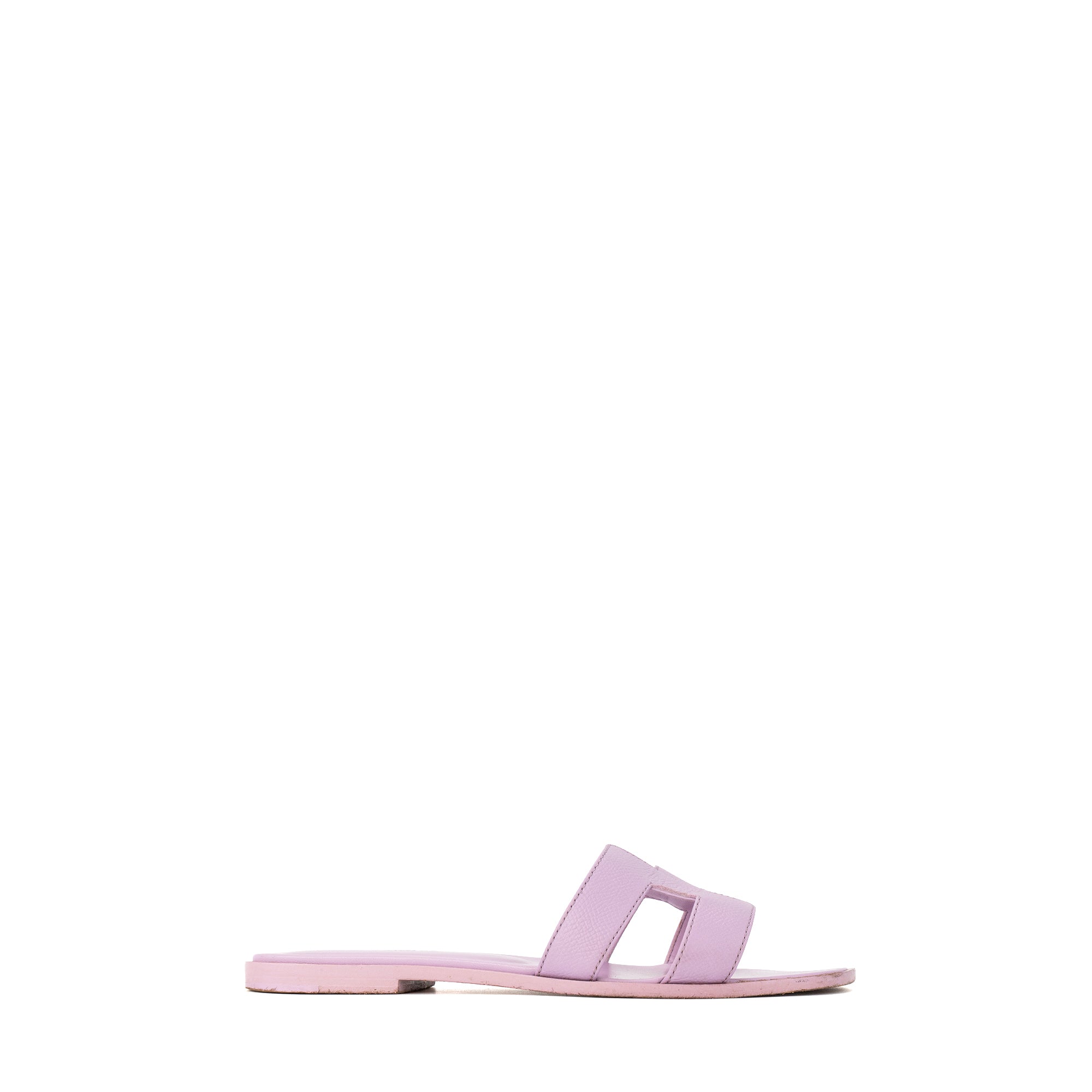 HERMÈS - Sandales Oran Hermès en cuir grainé parme (T38,5)