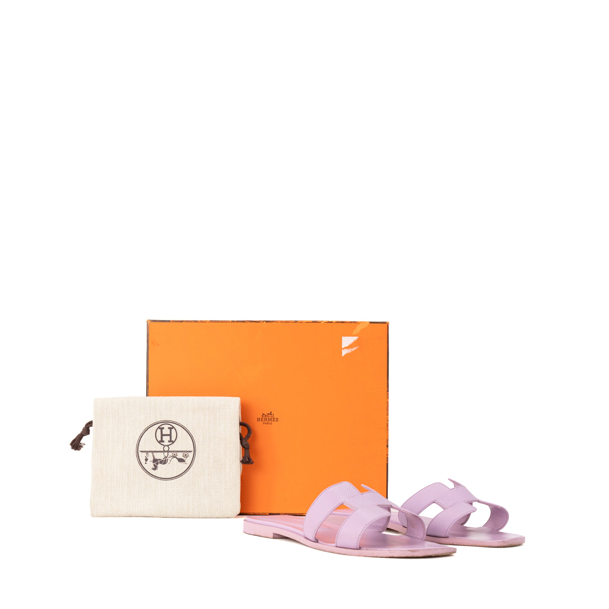 HERMÈS - Sandales Oran Hermès en cuir grainé parme (T38,5)