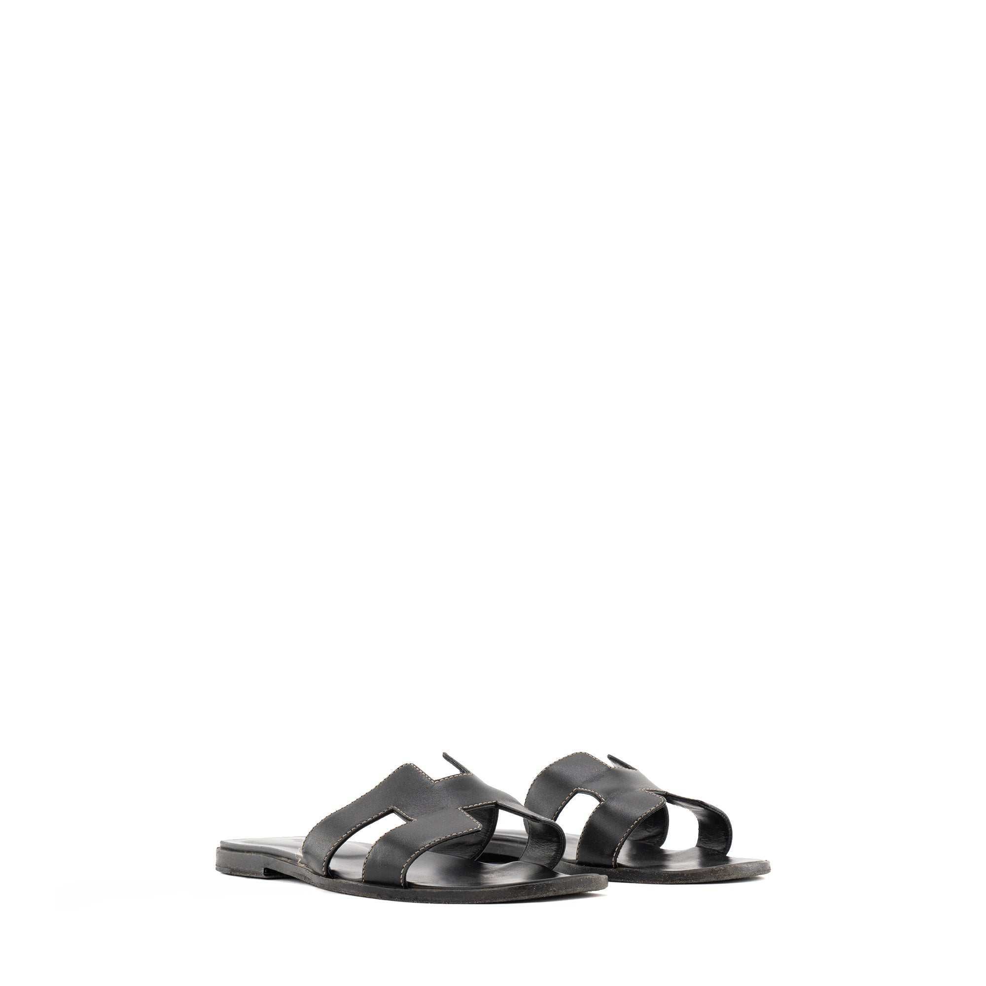 HERMÈS - Sandales Oran Hermès en cuir lisse noir (T37,5)