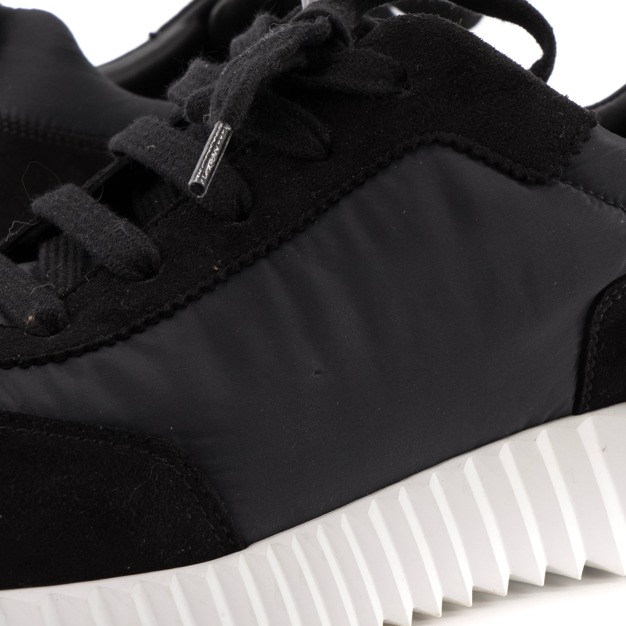 HERMÈS - Sneakers Bouncing Hermès en toile et daim noir (T41)