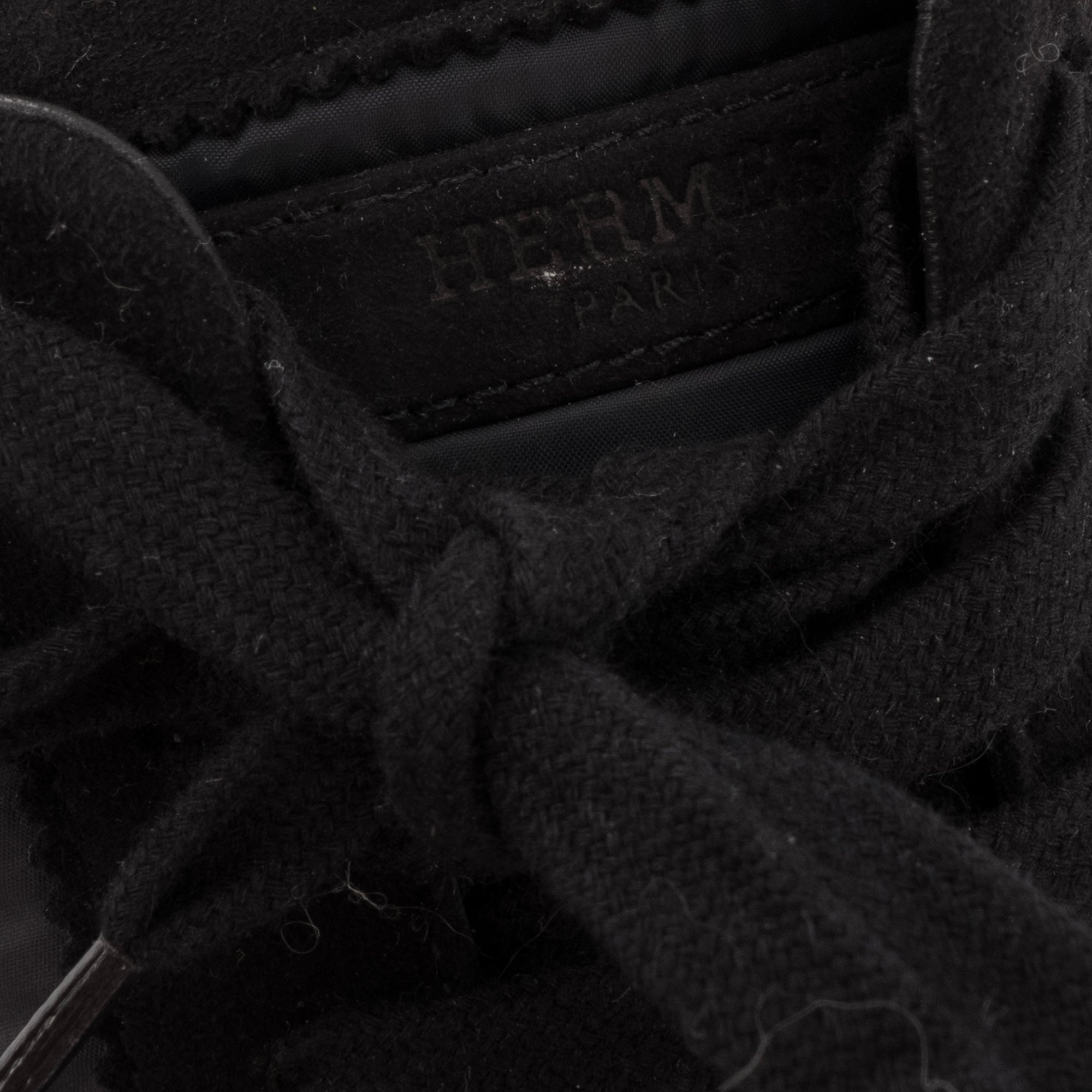 HERMÈS - Sneakers Bouncing Hermès en toile et daim noir (T41)