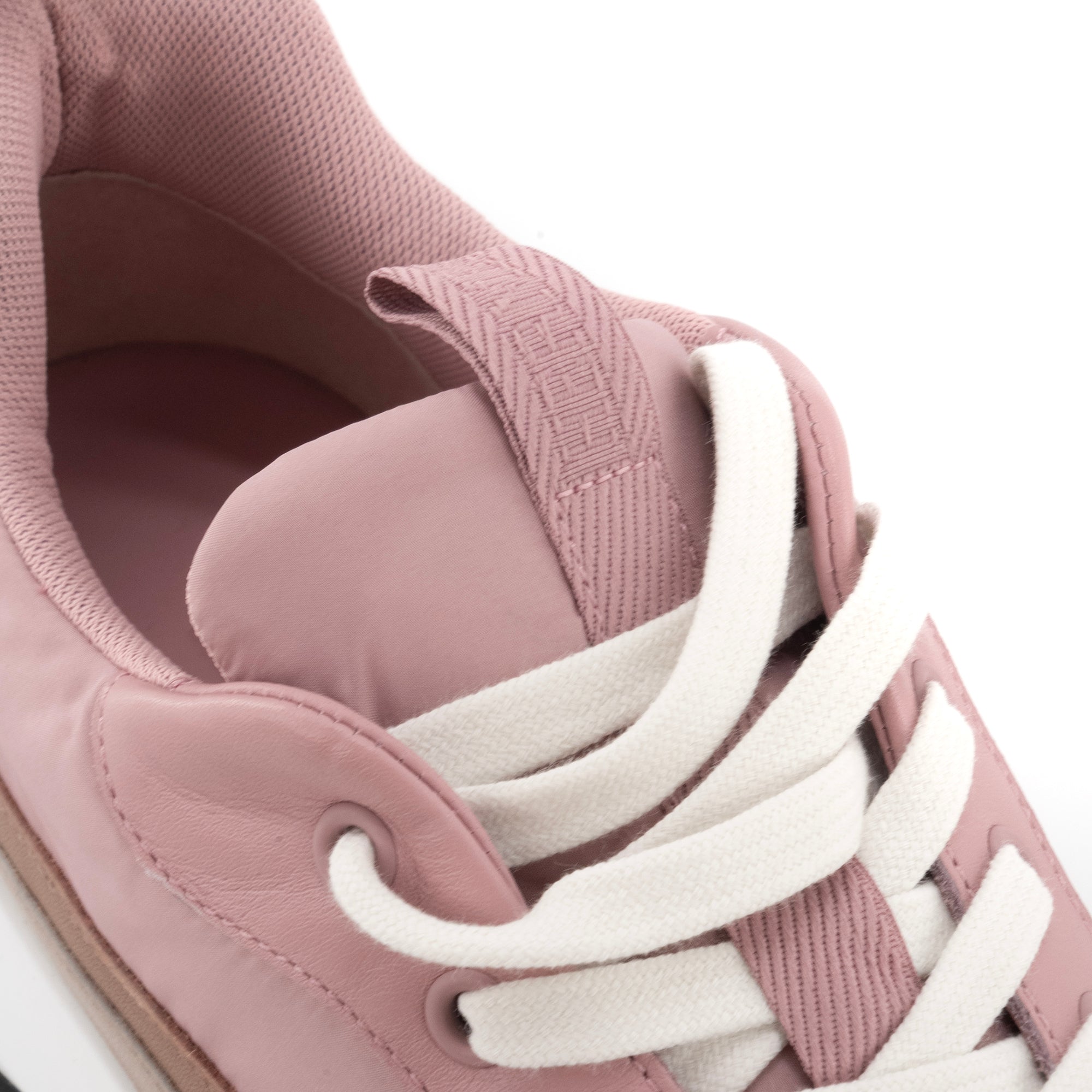 HERMÈS - Sneakers Gramme Hermès en toile et cuir taupe (T39)