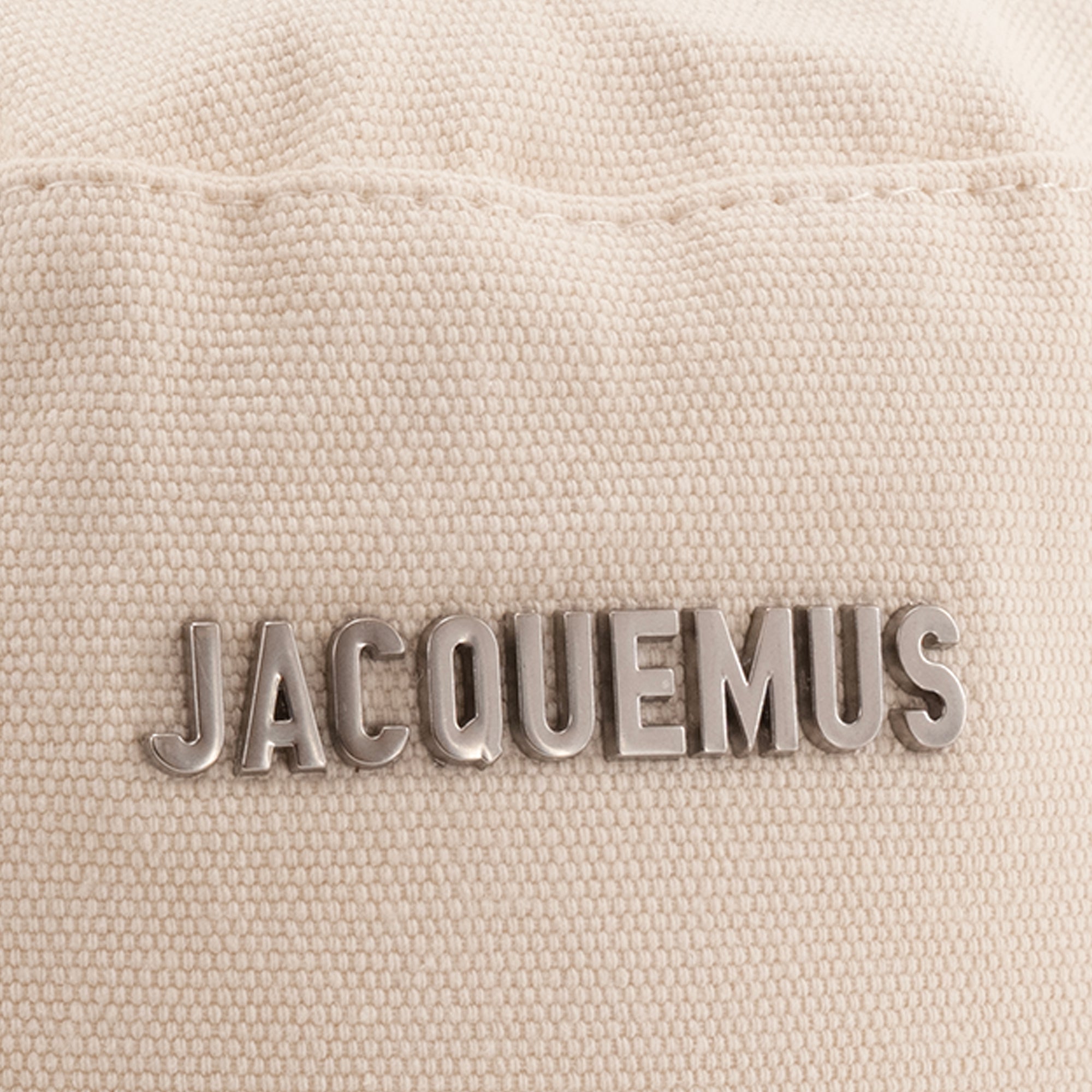 JACQUEMUS - Bob Gadjo Jacquemus en coton beige (T56)