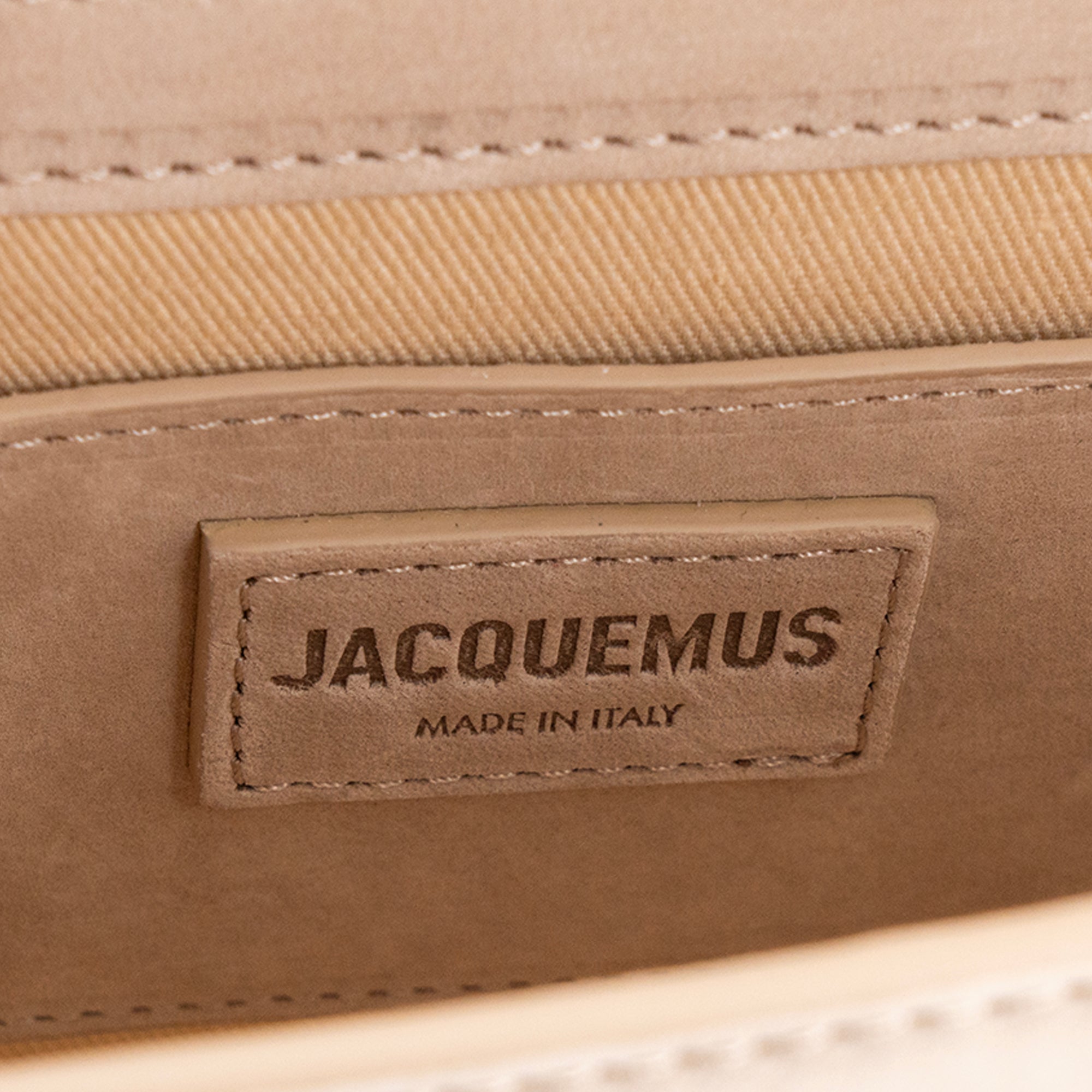 JACQUEMUS - Sac à bandoulière Le Grand Bambino Jacquemus en cuir suède gris