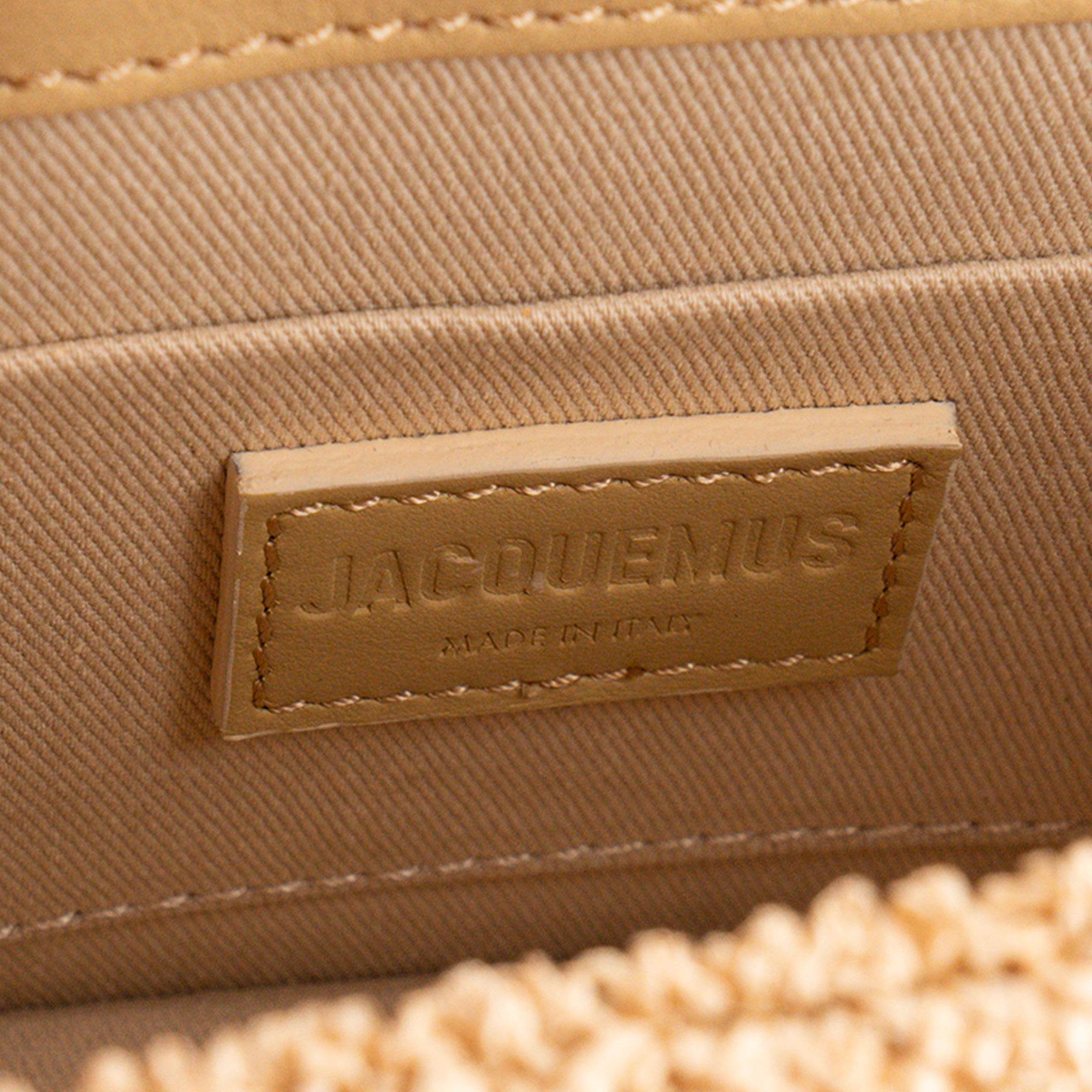 JACQUEMUS - Sac à bandoulière Chiquito Moyen Jacquemus en raphia beige