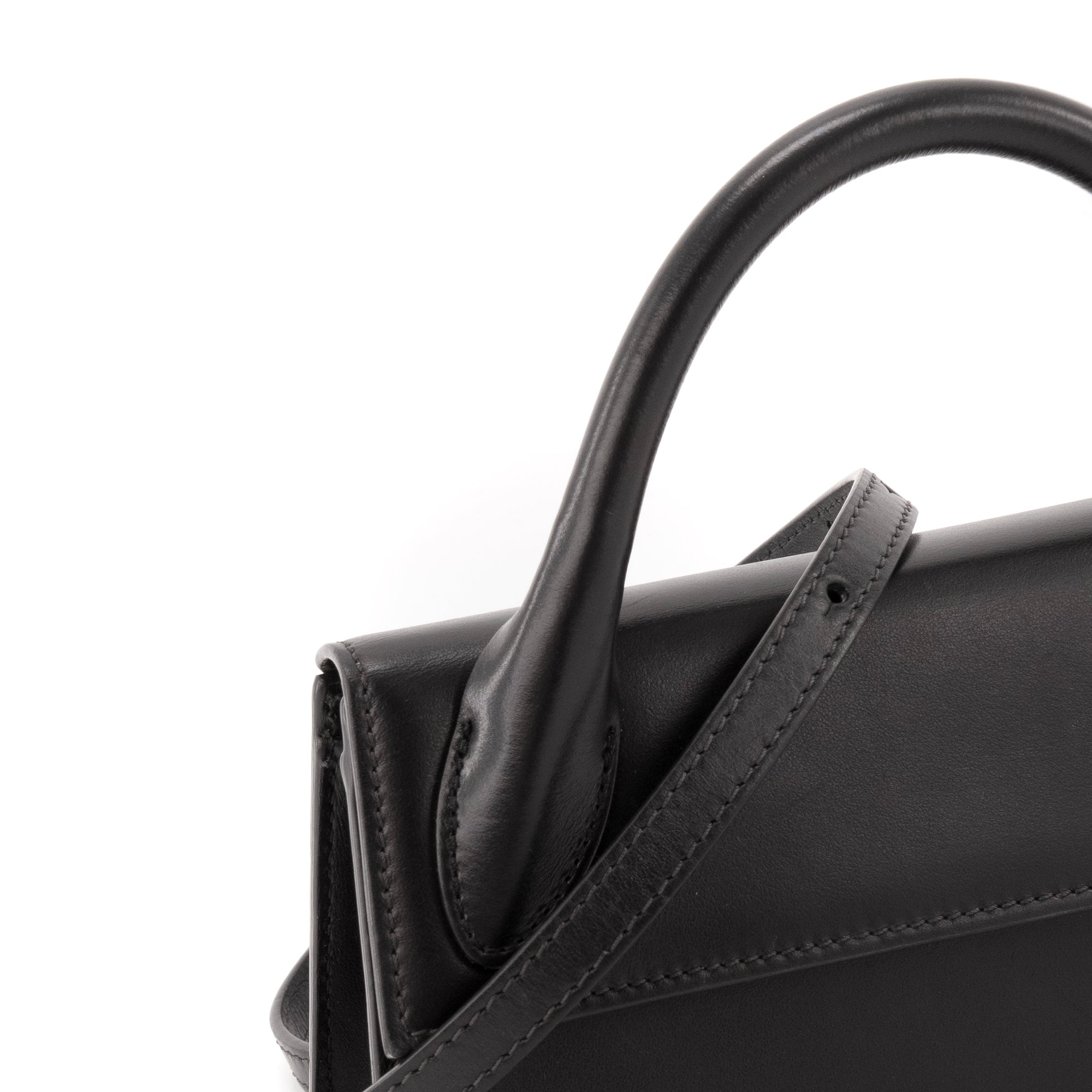 JACQUEMUS - Sac à bandoulière Le Chiquito Long Jacquemus en cuir noir
