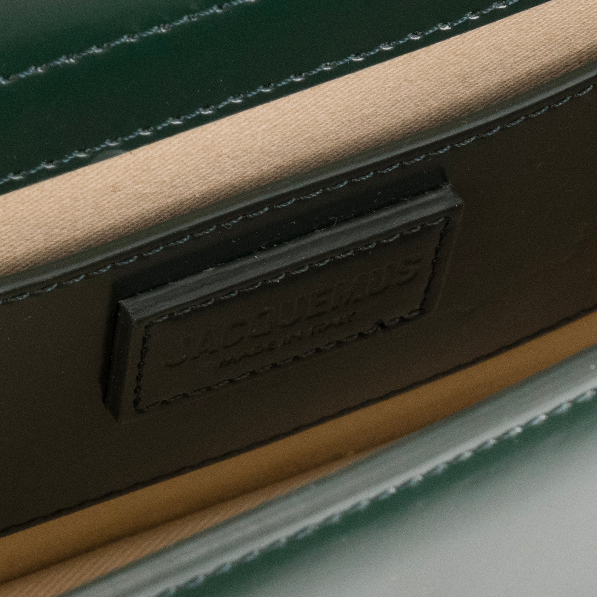 JACQUEMUS - Sac à bandoulière Le Grand Bambino Jacquemus en cuir glacé vert