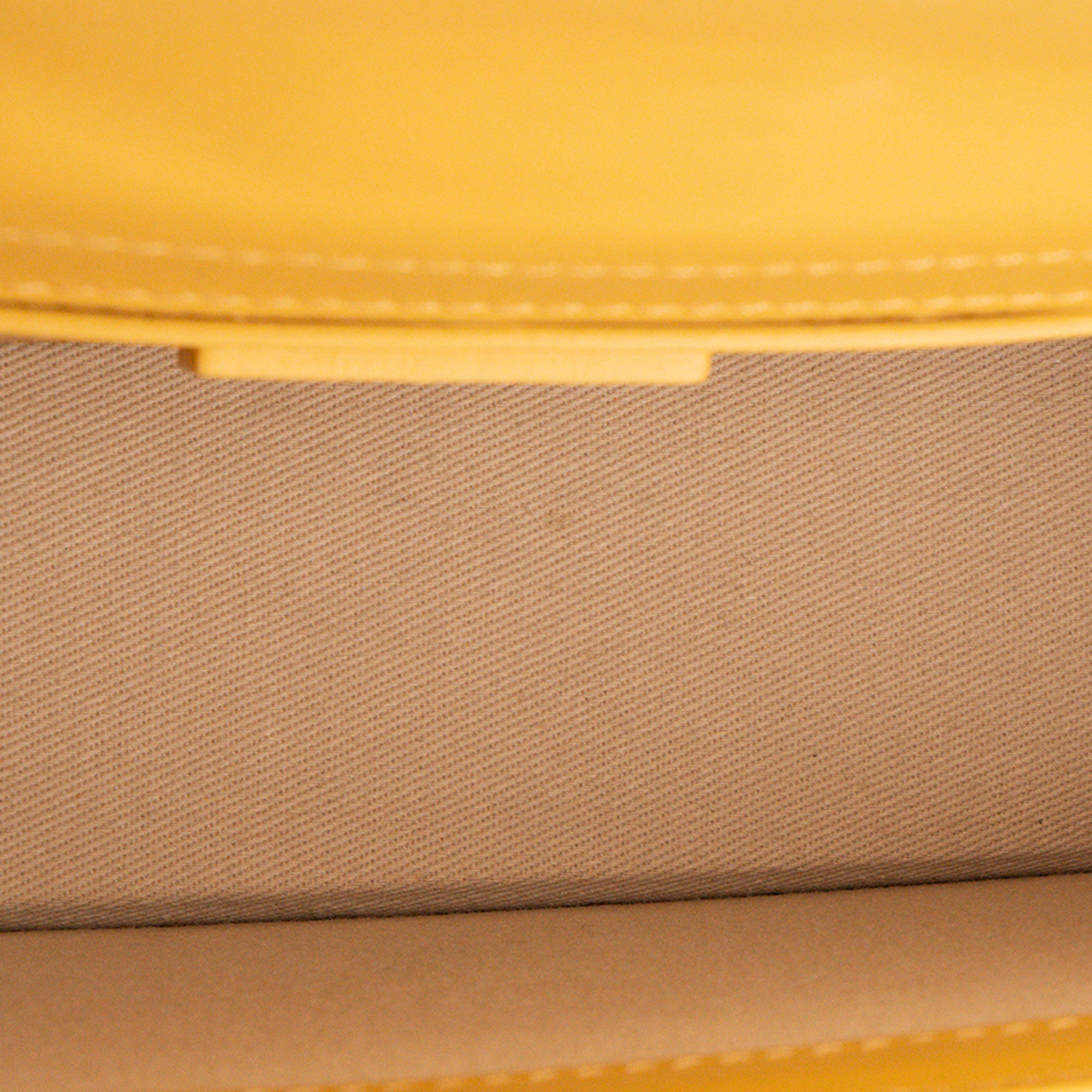 JACQUEMUS - Sac à bandoulière Le Grand Bambino Jacquemus en cuir lisse jaune