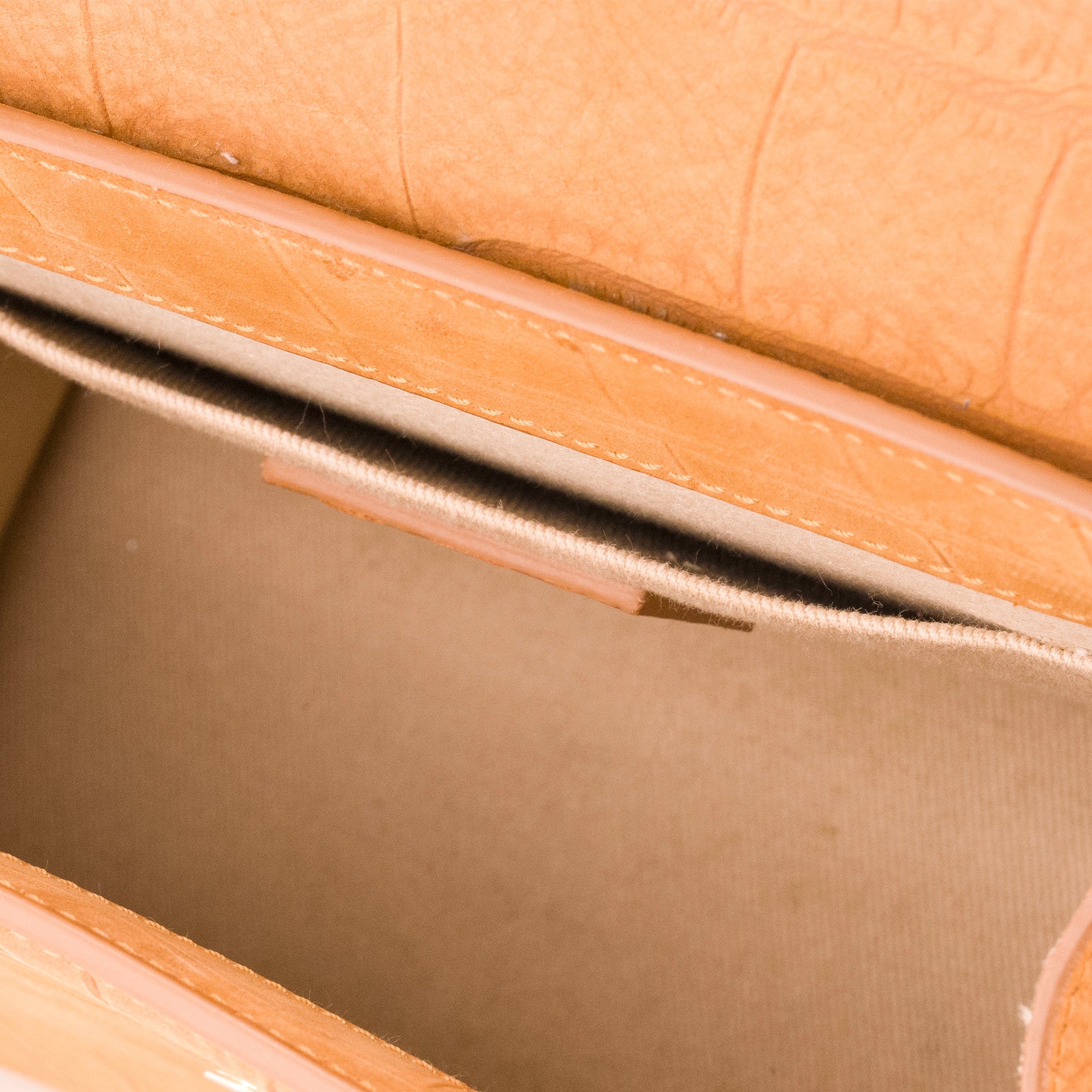 JACQUEMUS - Sac à bandoulière Le Grand Chiquito Jacquemus en cuir embossé croco marron