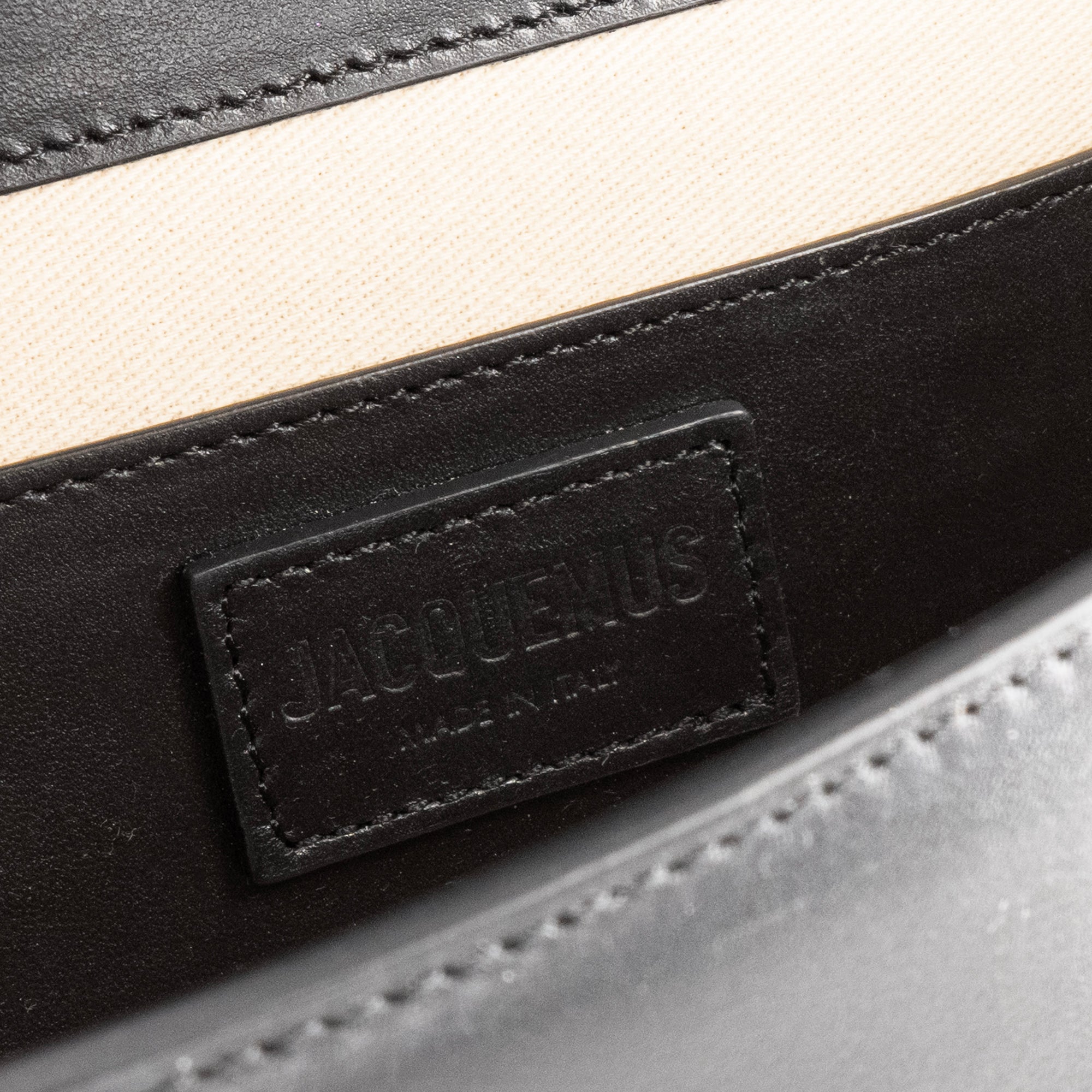 JACQUEMUS - Sac à épaule Bambino Long Jacquemus en cuir noir