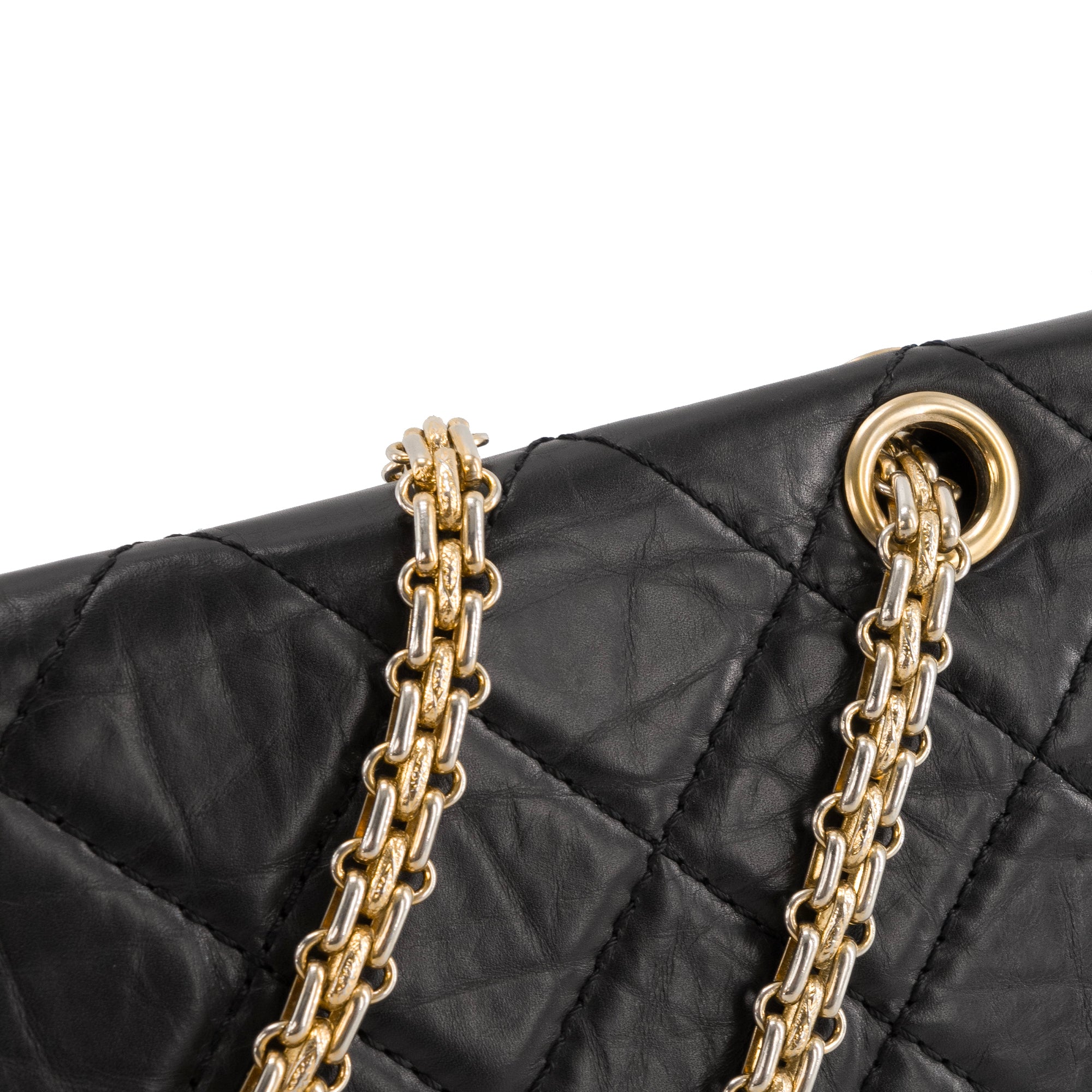 CHANEL - Sac à bandoulière 2.55 Maxi Jumbo Chanel en cuir froissé noir