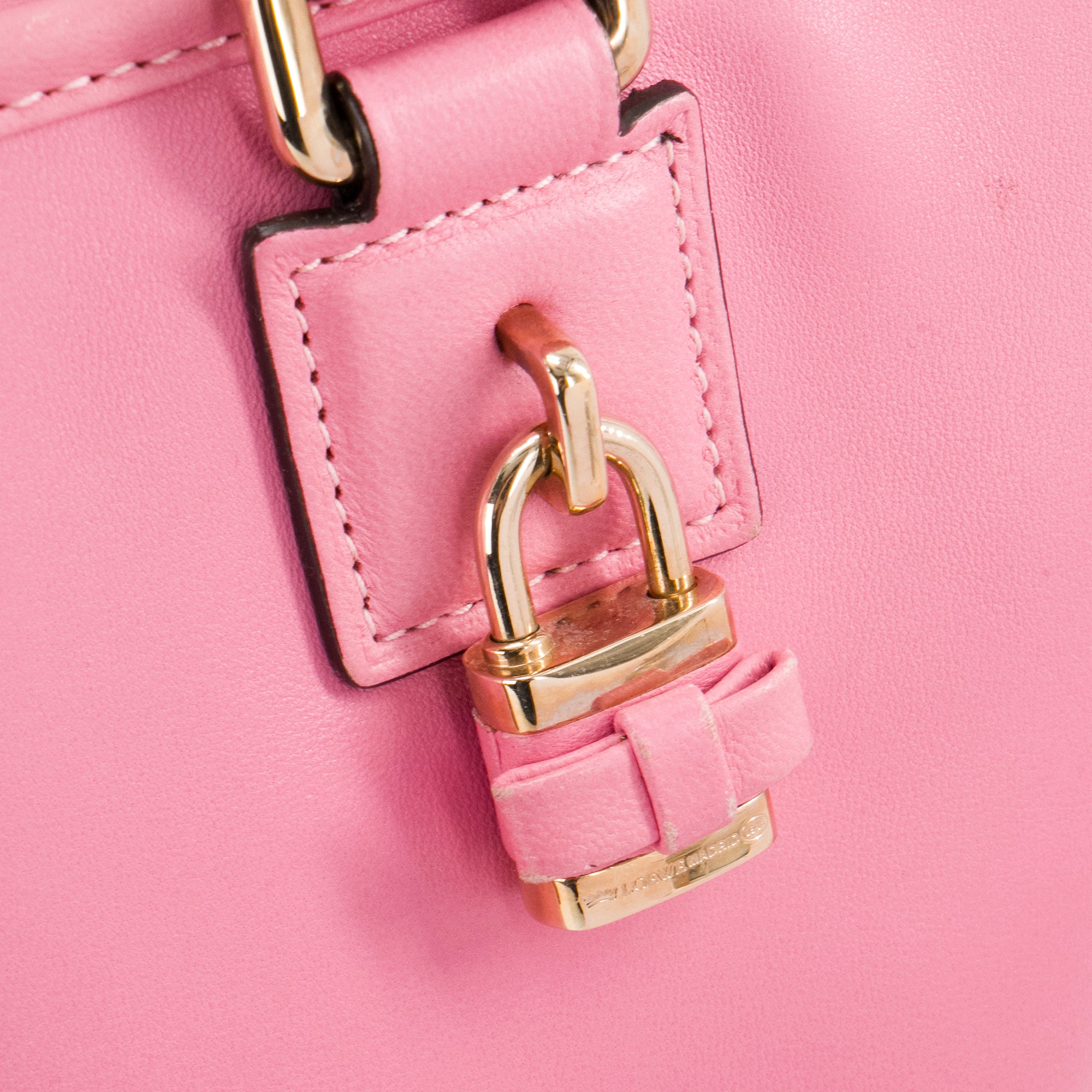 LOEWE - Sac à main Amazona Loewe en cuir lisse rose