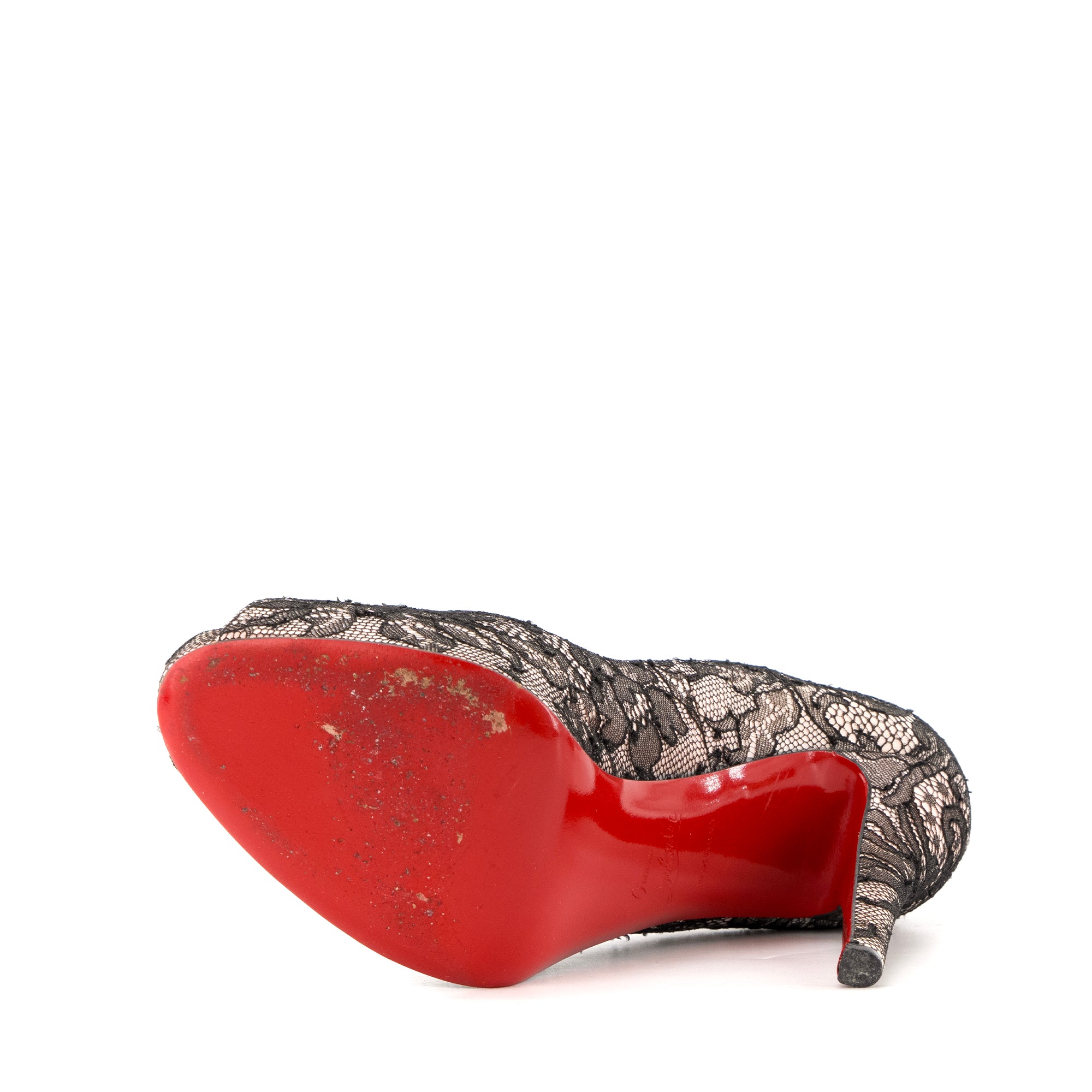 LOUBOUTIN - Escarpins Louboutin en dentelle (T38)