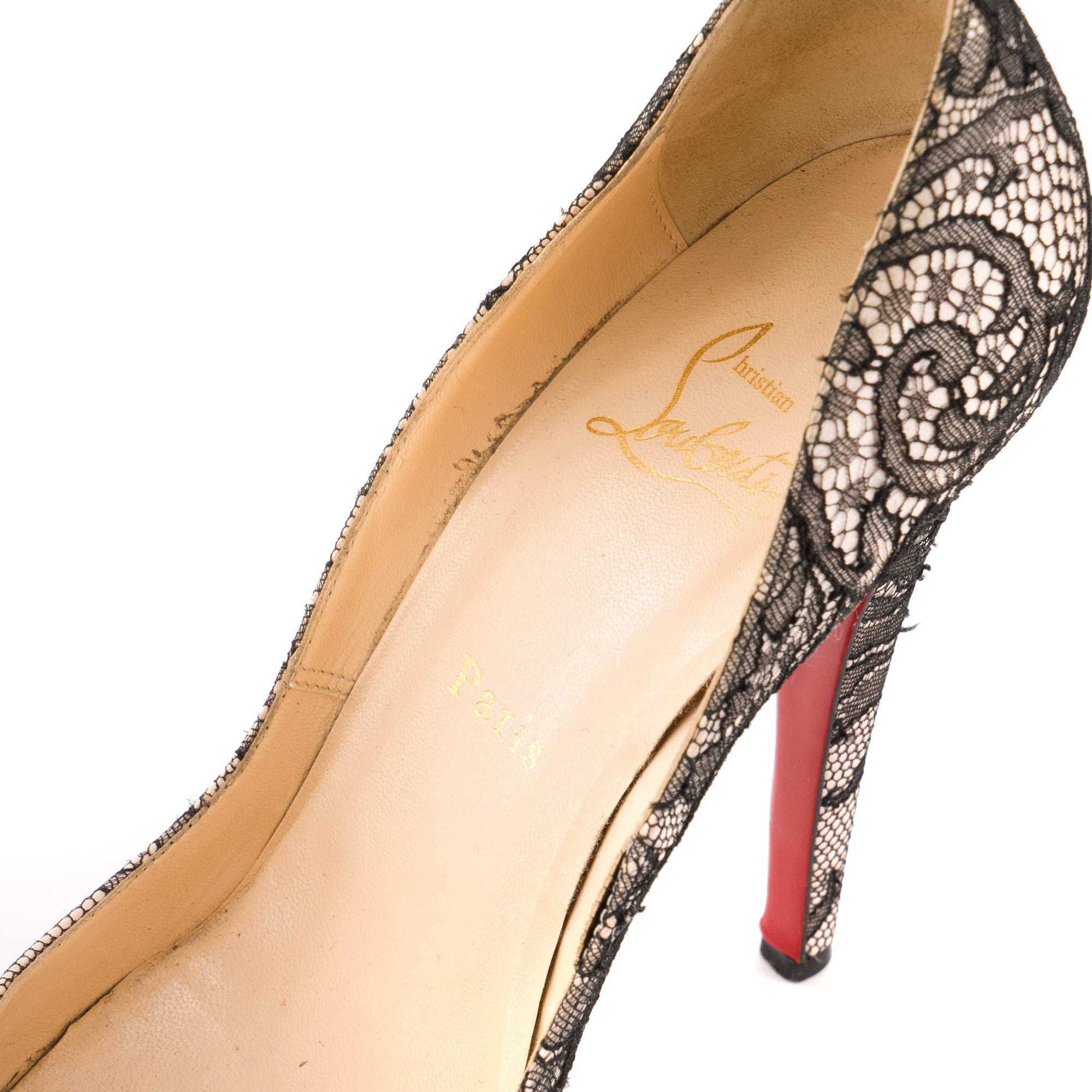 LOUBOUTIN - Escarpins Louboutin en dentelle (T38)