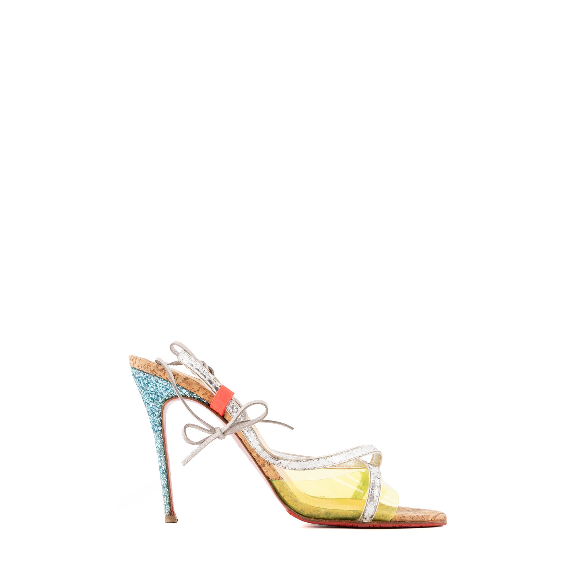 LOUBOUTIN - Sandales à talons Louboutin en PVC jaune, cuir argenté et paillettes bleues (T39)