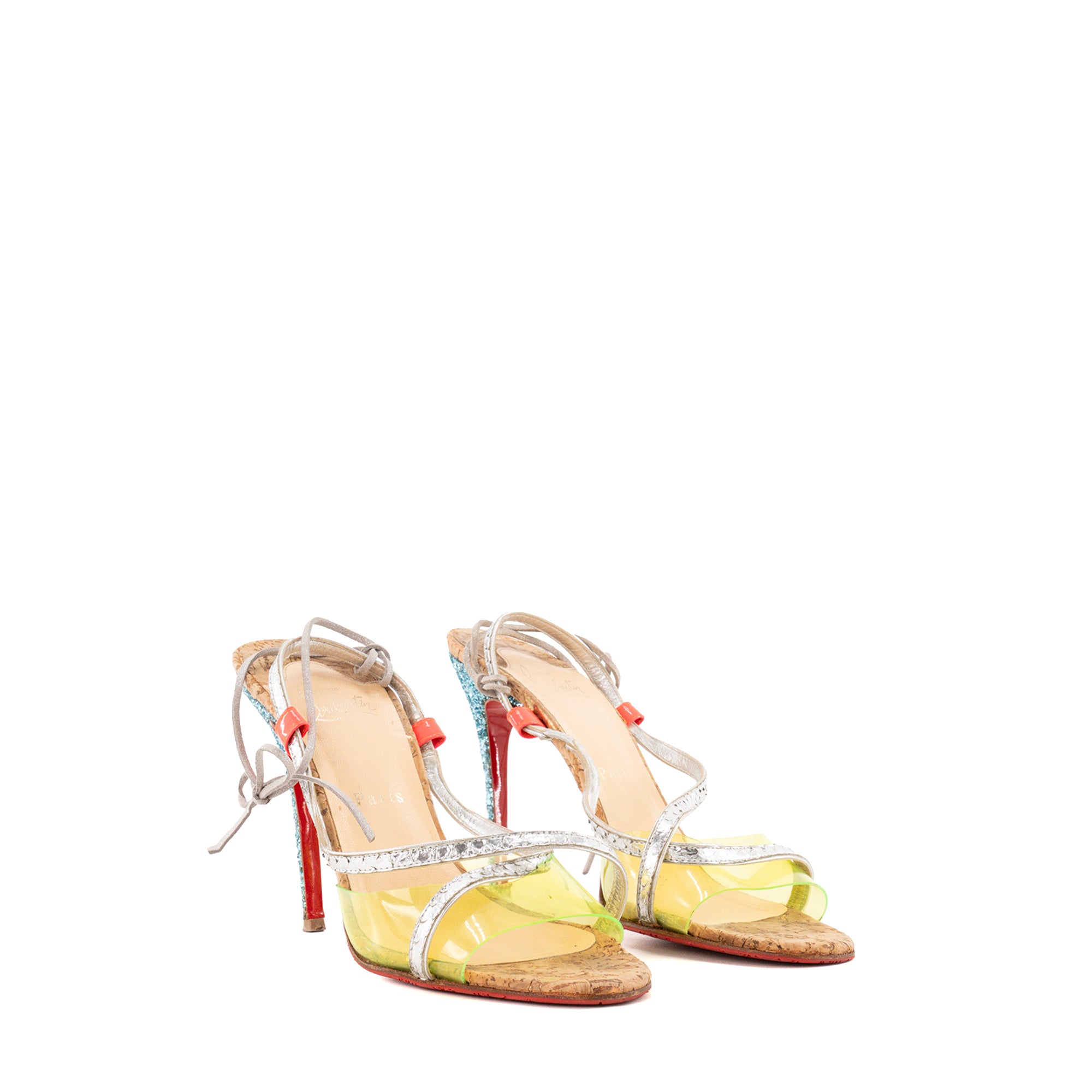 LOUBOUTIN - Sandales à talons Louboutin en PVC jaune, cuir argenté et paillettes bleues (T39)