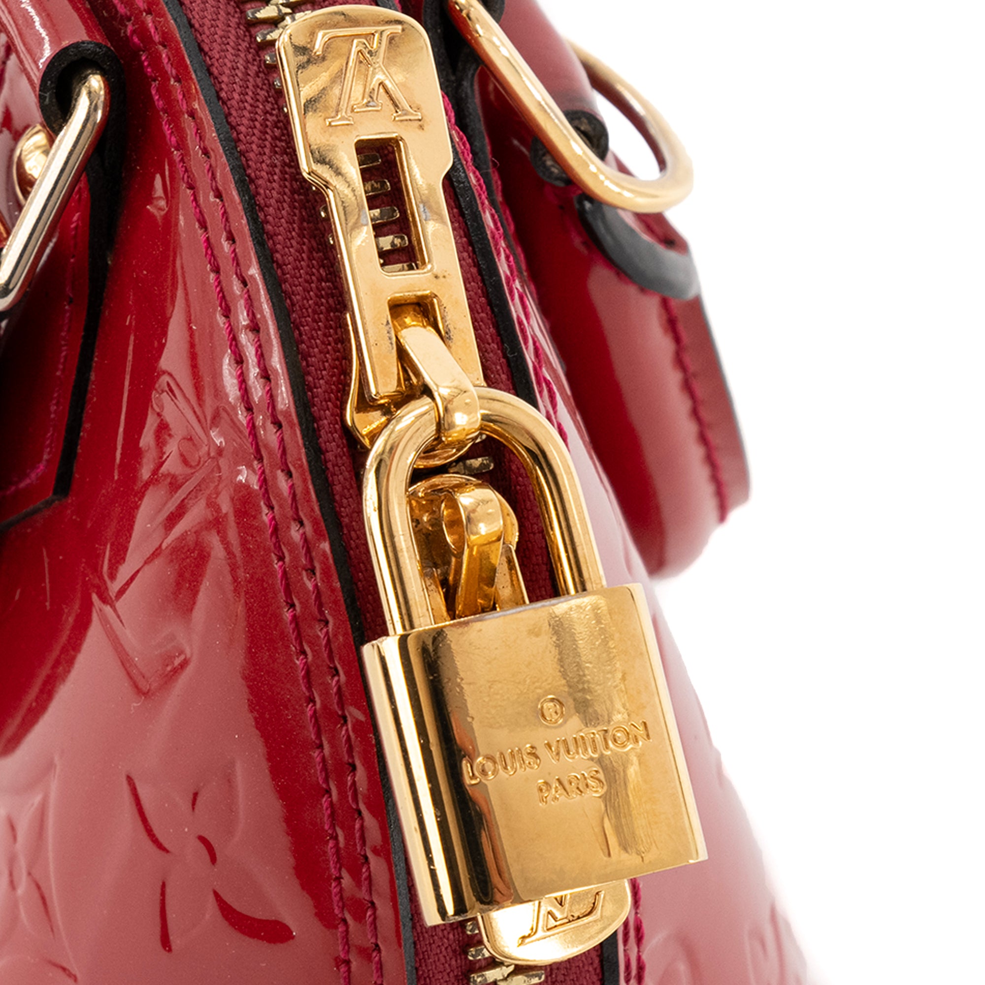 LOUIS VUITTON - Sac à bandoulière Alma BB Louis Vuitton en cuir verni rouge