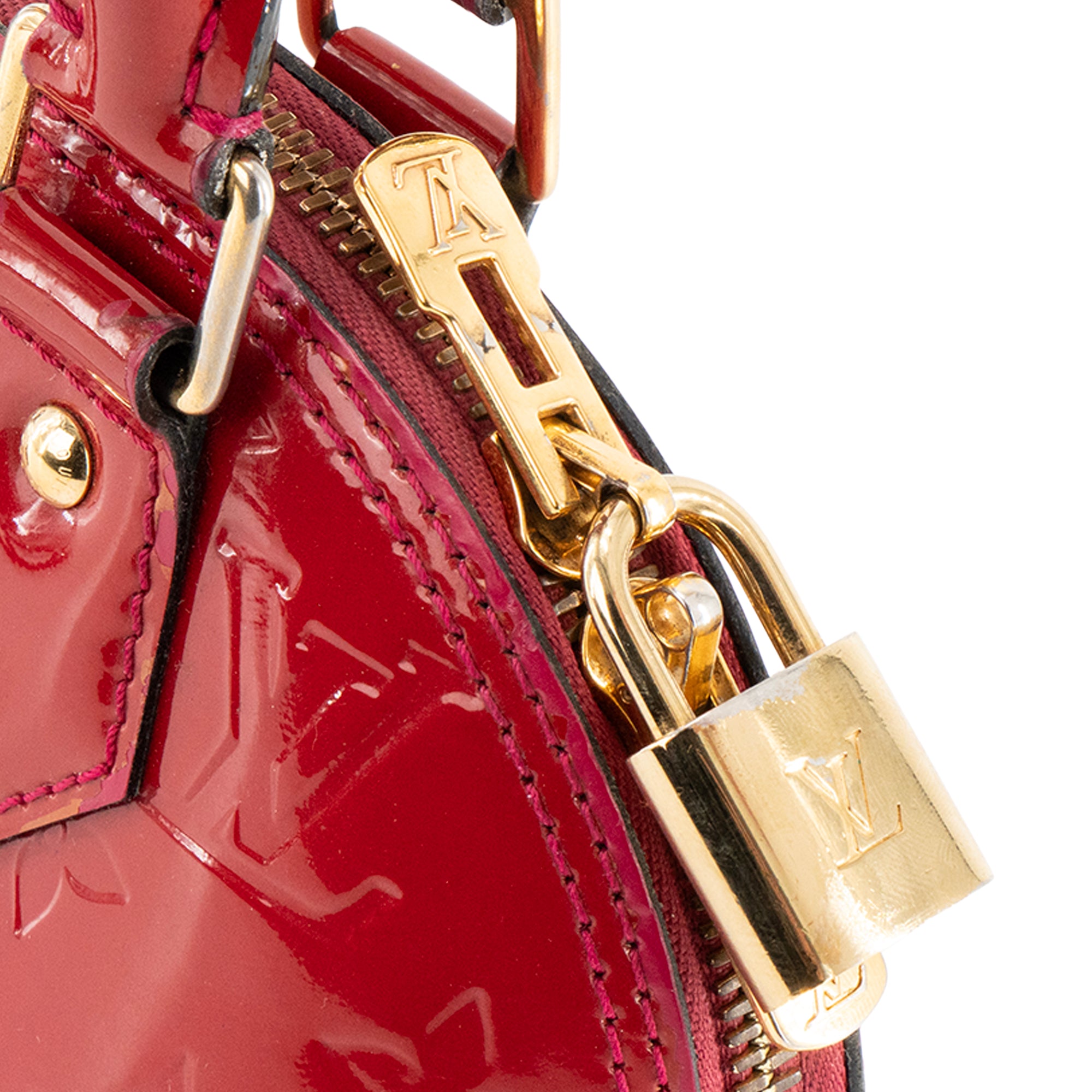 LOUIS VUITTON - Sac à bandoulière Alma BB Louis Vuitton en cuir verni rouge