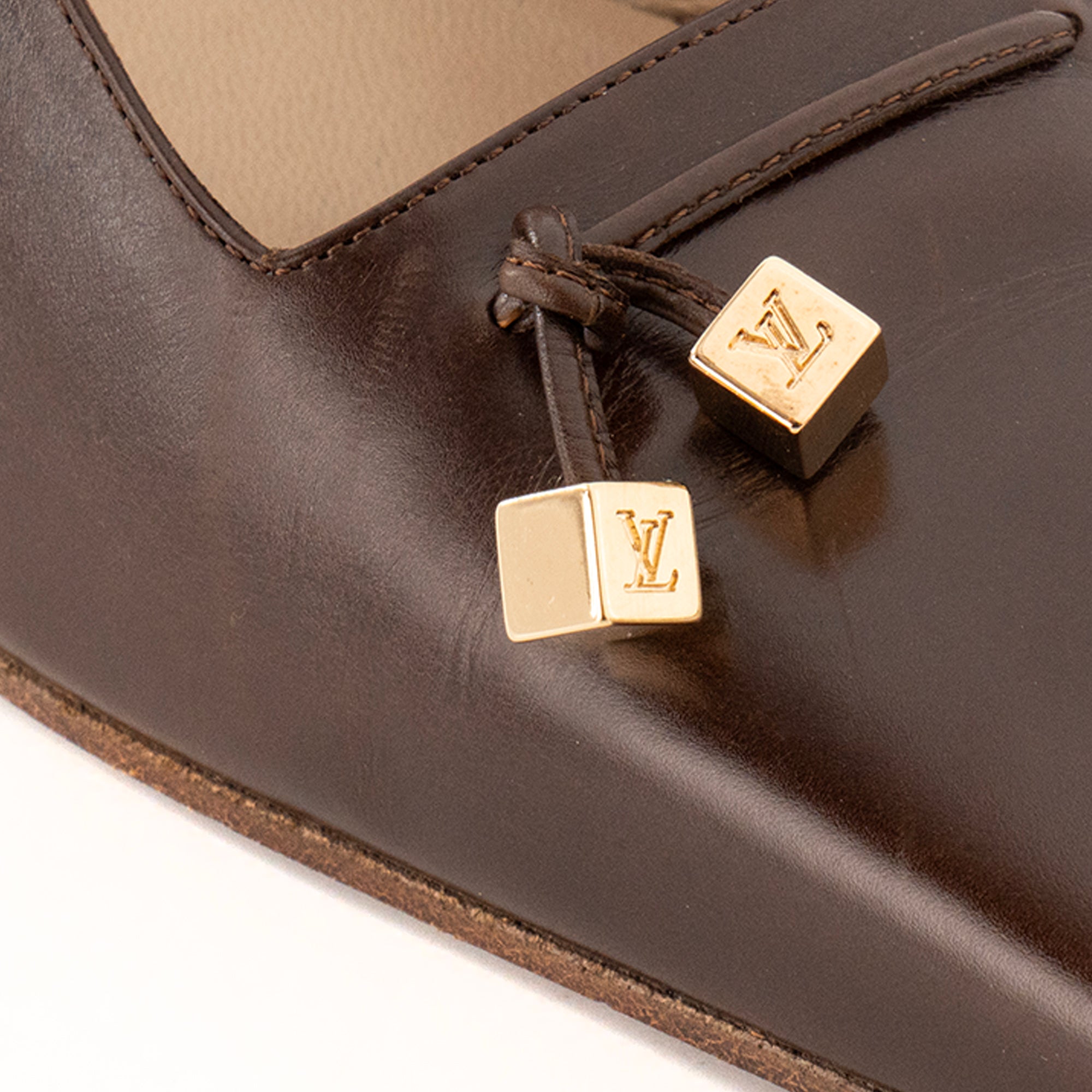 LOUIS VUITTON - Babies à talons Louis Vuitton en cuir lisse marron (T37,5)