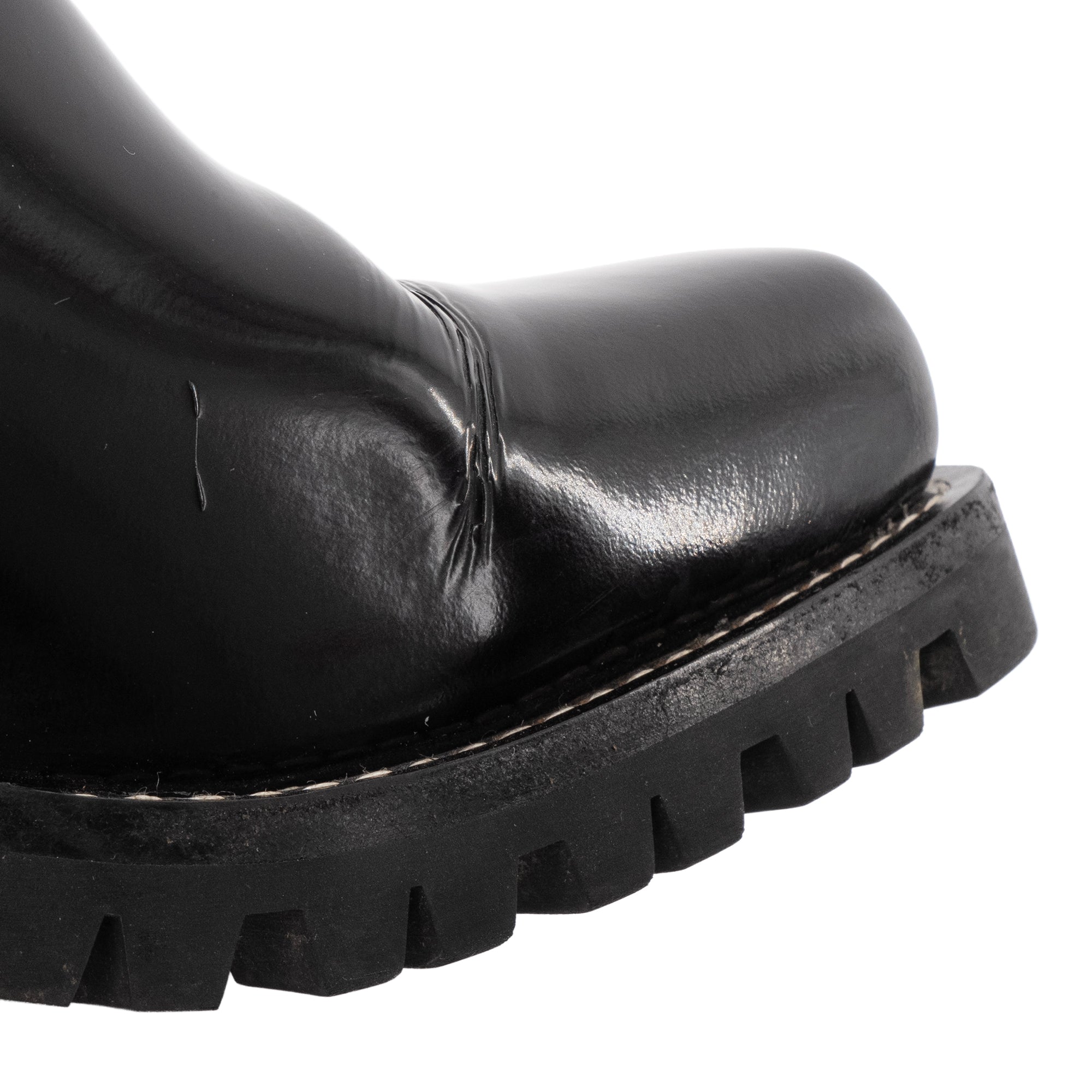 LOUIS VUITTON - Bottines Louis Vuitton en toile enduite et cuir verni noir (T39)